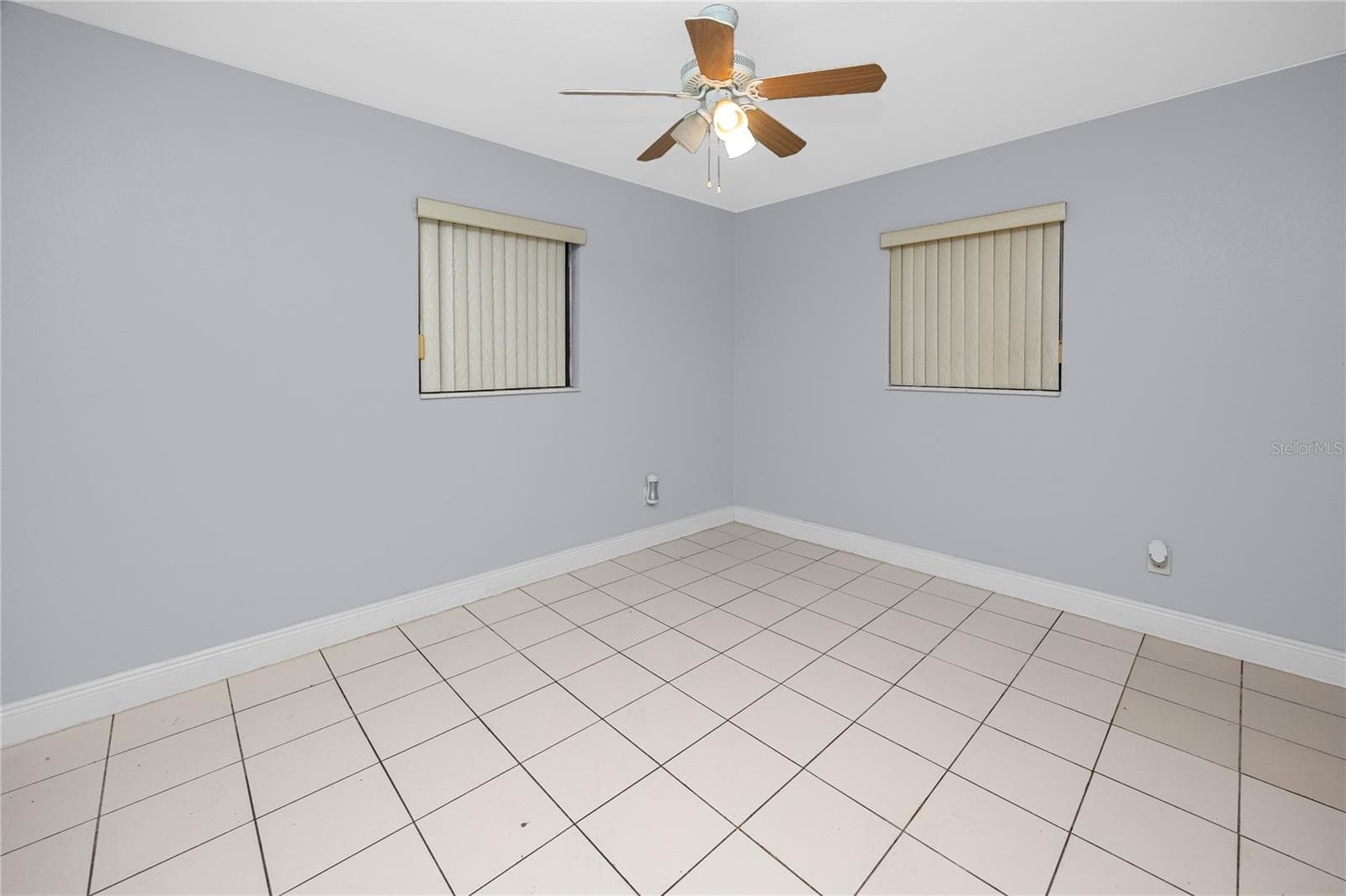 Single Family Residence at 6200 52ND AVE N, ST PETERSBURG, photo 27 of 51