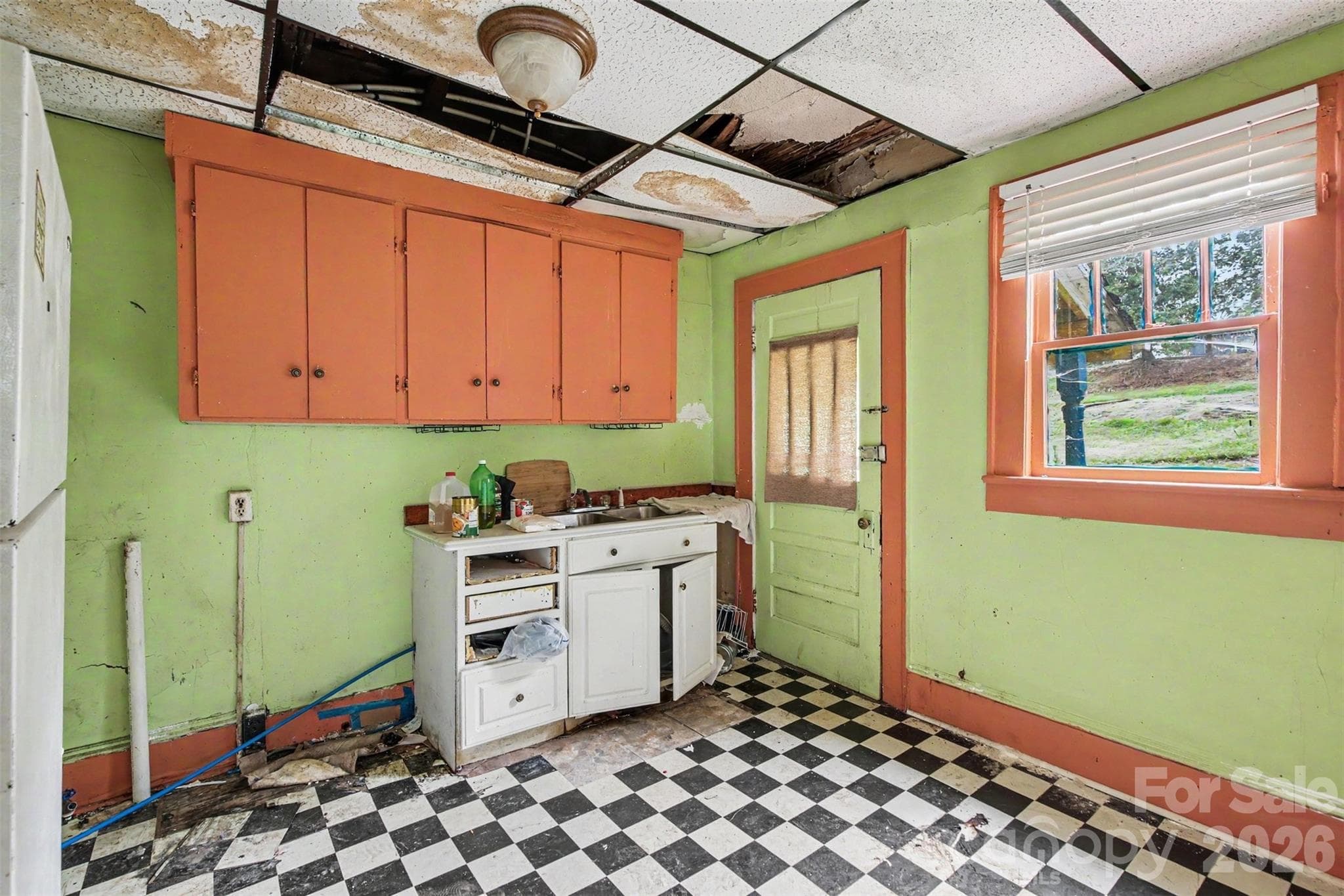 Single Family Residence at 509 W 1st Street, Winston Salem, photo 14 of 30