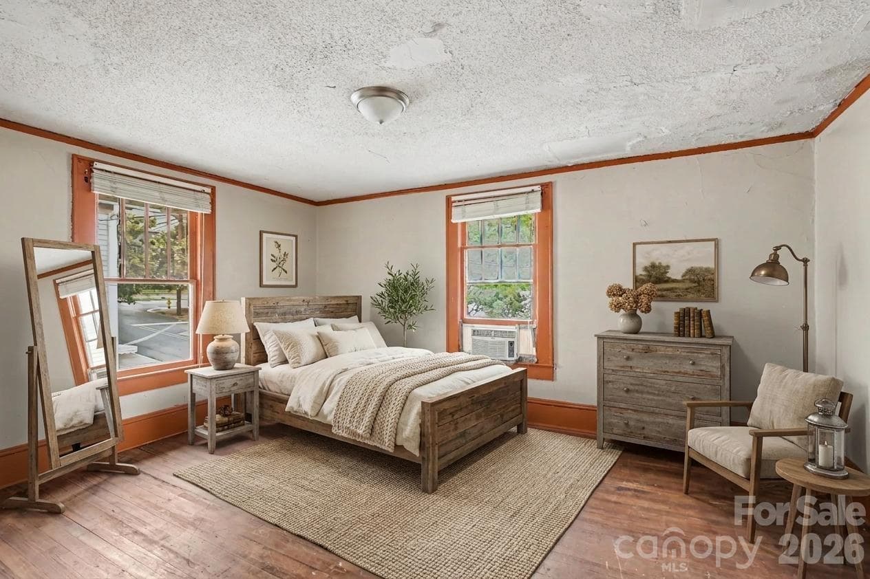 virtually staged - 509 W 1st Street, Winston Salem