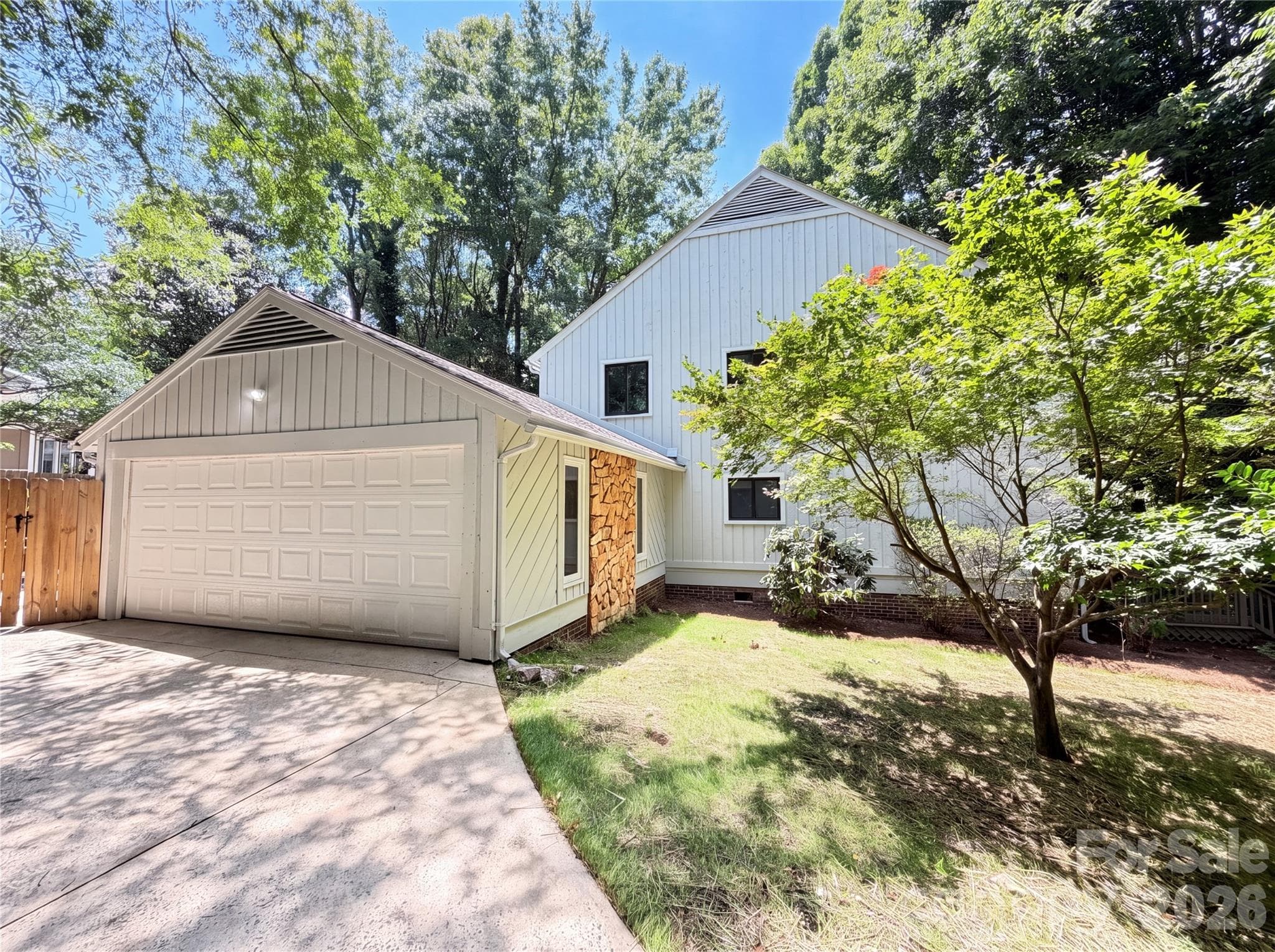 Single Family Residence at 7210 Apple Creek Drive, Charlotte, photo 20 of 24