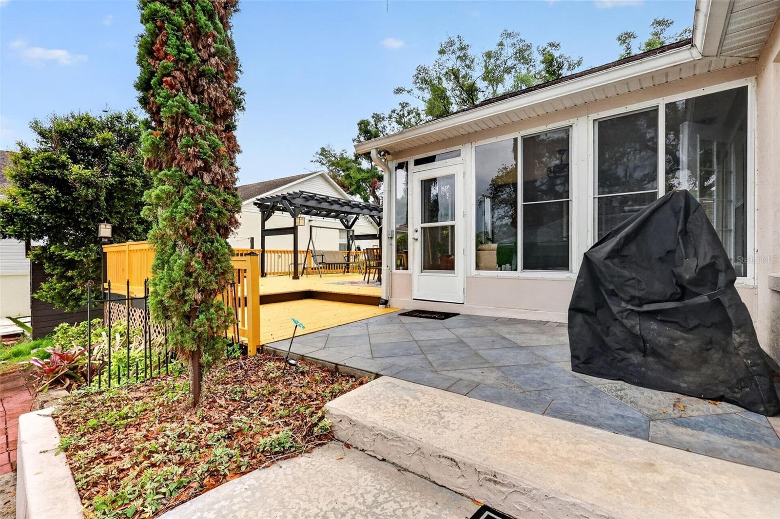 Single Family Residence at 57 TOWNHILL DR, EUSTIS, photo 30 of 37