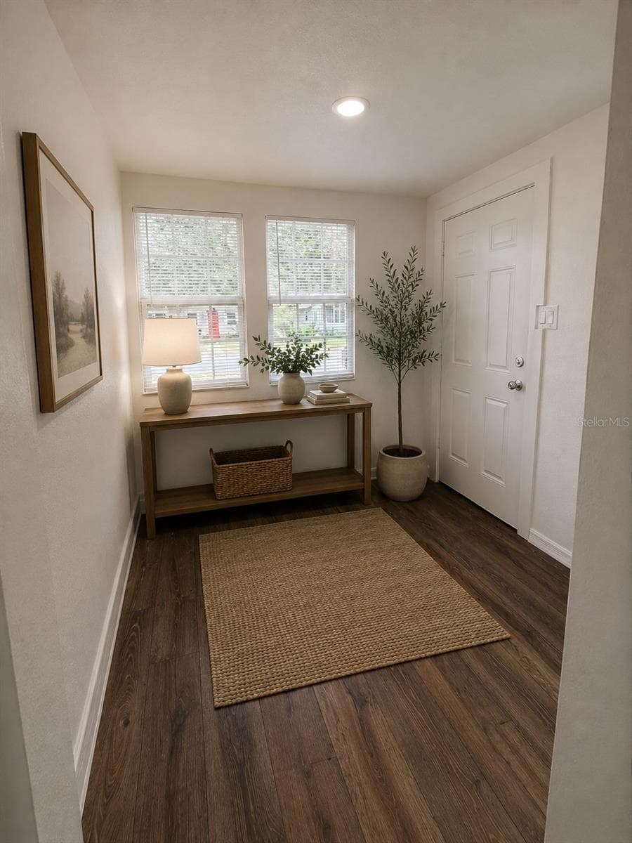 Foyer - 233 S RHODES ST, MOUNT DORA