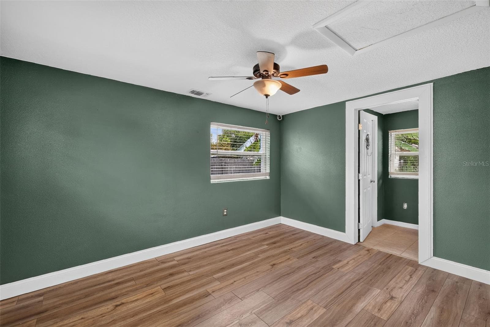 Single Family Residence at 1111 DORA AVE, TAVARES, photo 17 of 34