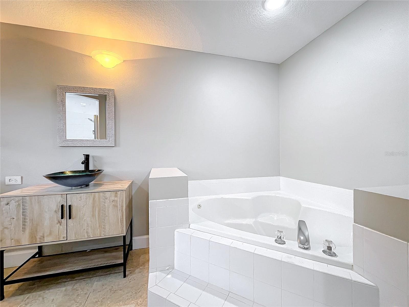 Single Family Residence at 790 SILHOUETTE CT, LONGWOOD, photo 4 of 50