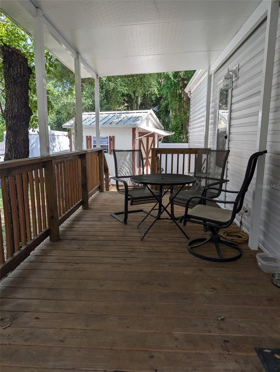 Manufactured Home at 25364 NE 139TH LOOP, FORT MC COY, photo 2 of 9