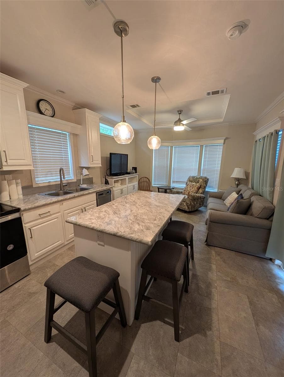 Manufactured Home at 25364 NE 139TH LOOP, FORT MC COY, photo 6 of 9