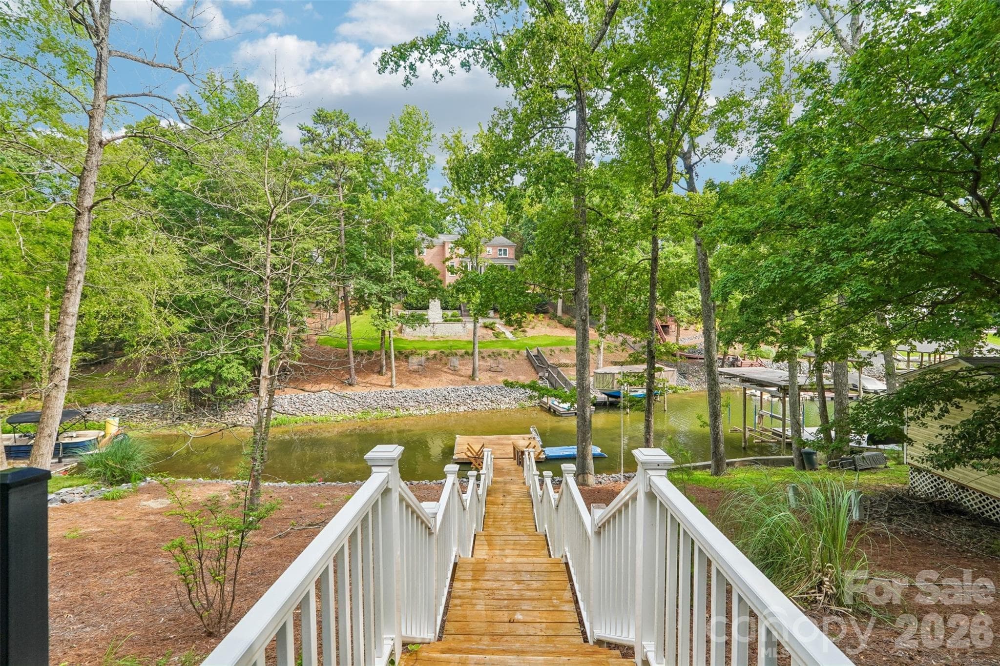 Single Family Residence at 7022 Chelsea Day Lane, Fort Mill, photo 16 of 40