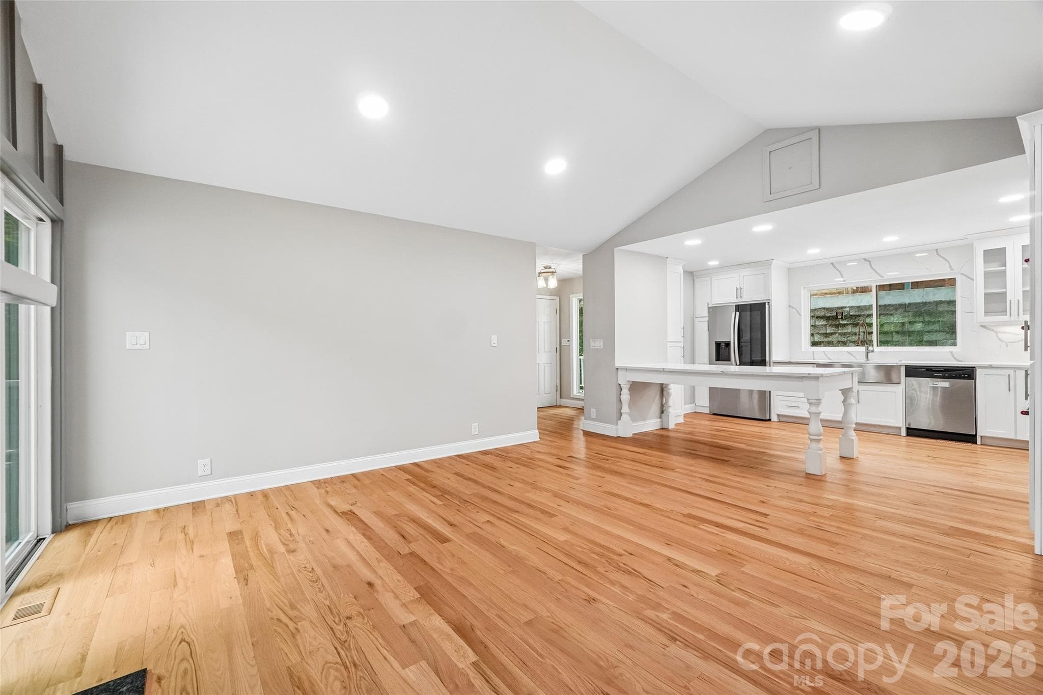 Single Family Residence at 7022 Chelsea Day Lane, Fort Mill, photo 20 of 40