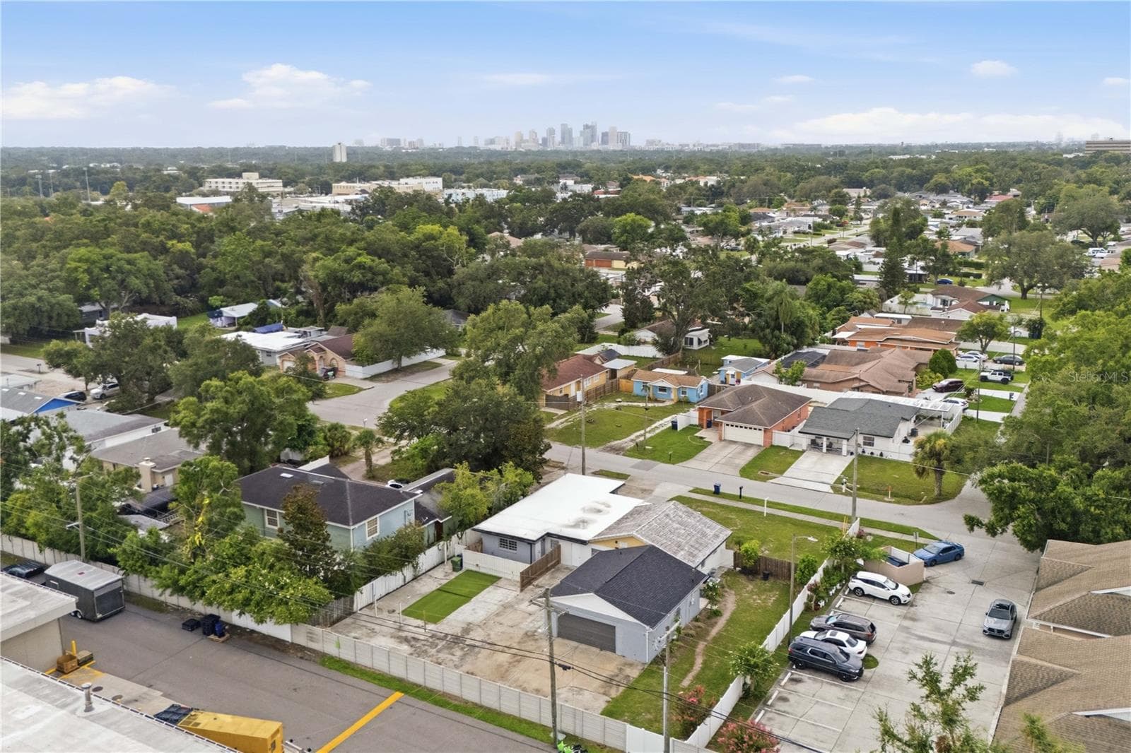 Single Family Residence at 2607 W CREST AVE, TAMPA, photo 47 of 48
