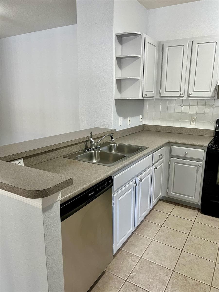 Condominium at 1100 LAKE SHADOW CIR #2103, MAITLAND, photo 5 of 21