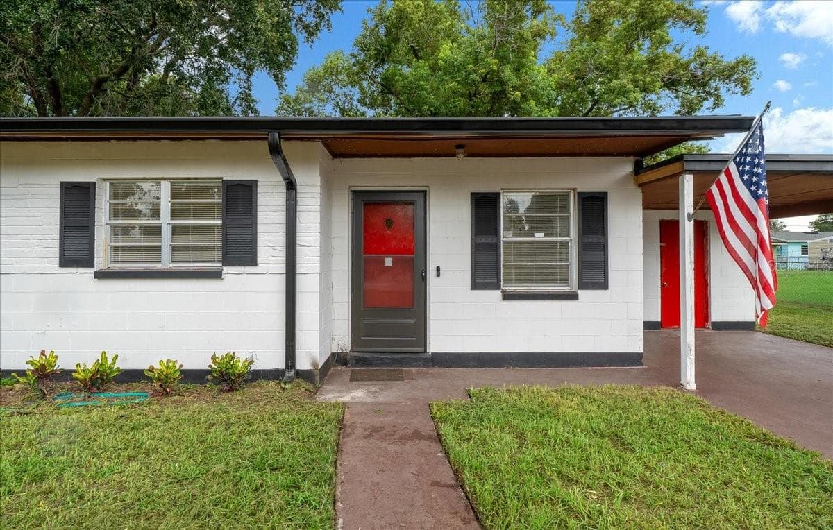 Single Family Residence at 1708 E OHIO ST, PLANT CITY, photo 3 of 39