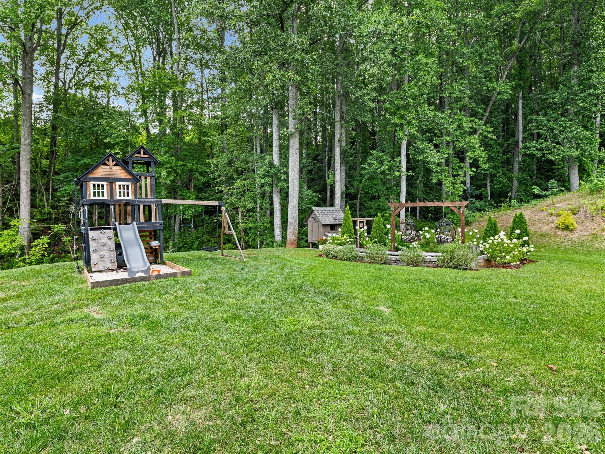 Single Family Residence at 30 Bridgeway Drive, Candler, photo 44 of 46