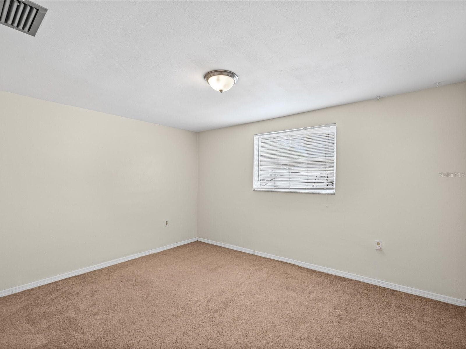 Single Family Residence at 1023 VIKING DR, HOLIDAY, photo 16 of 49