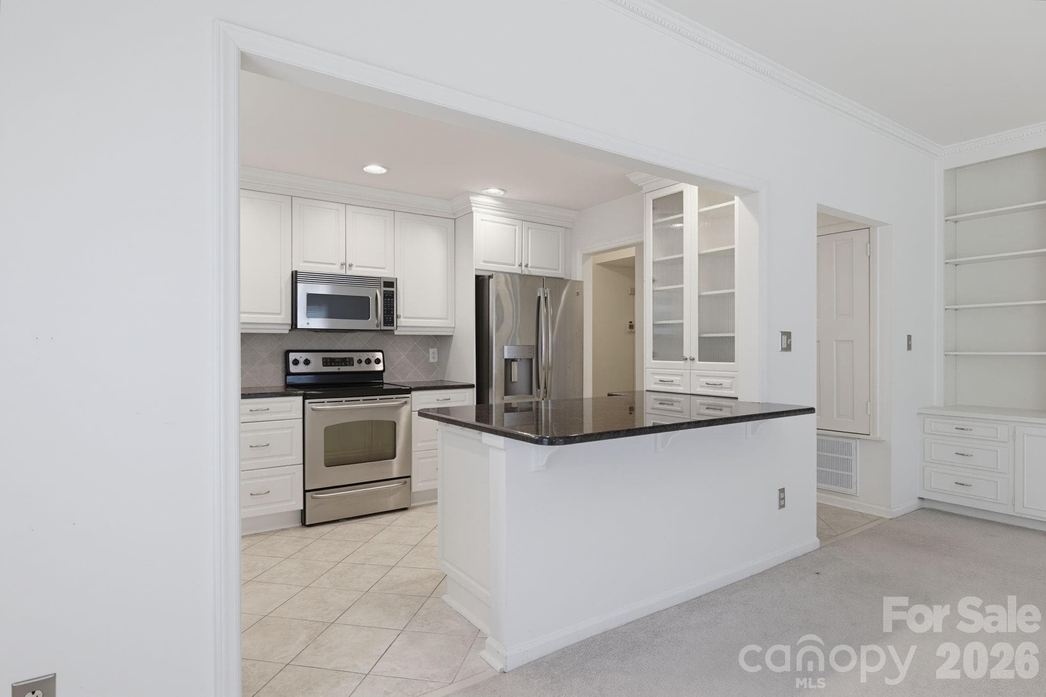 Condominium at Charlotte, photo 5 of 27