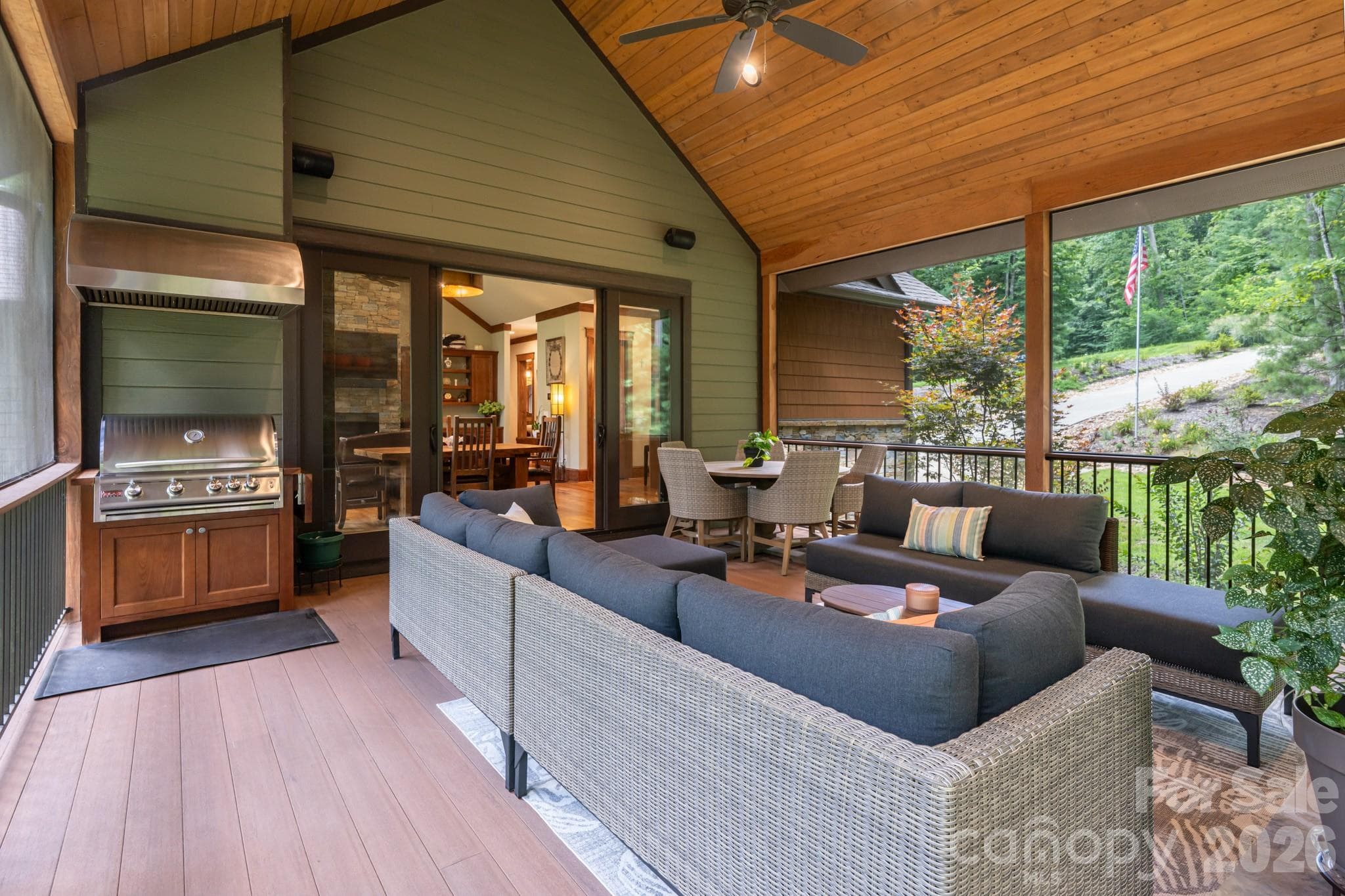 Single Family Residence at 403 Thunder Mountain Road, Hendersonville, photo 18 of 48