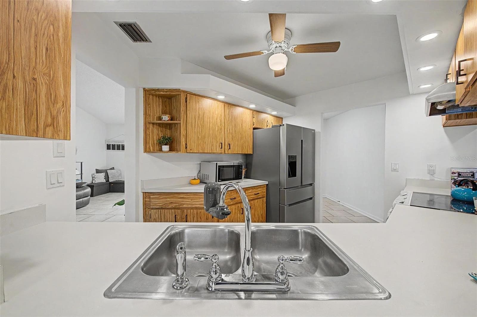Single Family Residence at 2028 NOBLETON AVE, SPRING HILL, photo 14 of 44