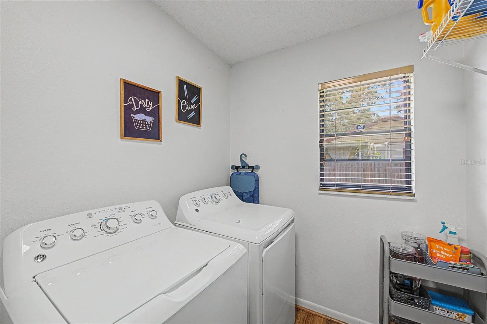 Large laundry room - 2028 NOBLETON AVE, SPRING HILL