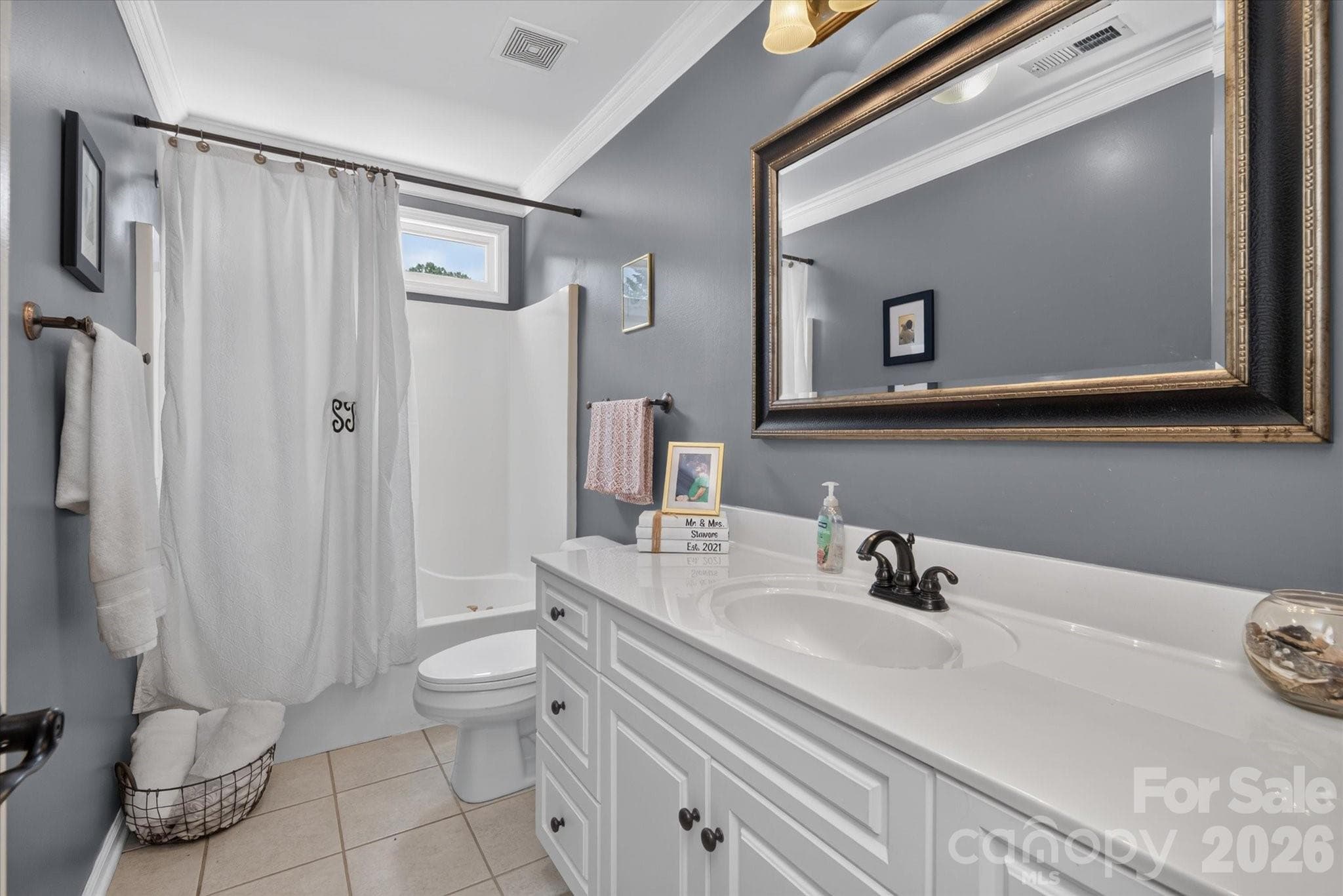 Second floor full bath - 1235 Old Coach Lane, Rock Hill