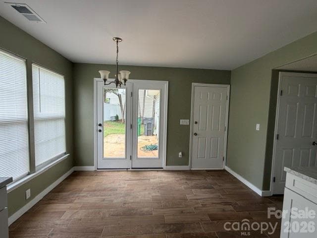 Single Family Residence at 1141 Cureton Place, Charlotte, photo 8 of 32