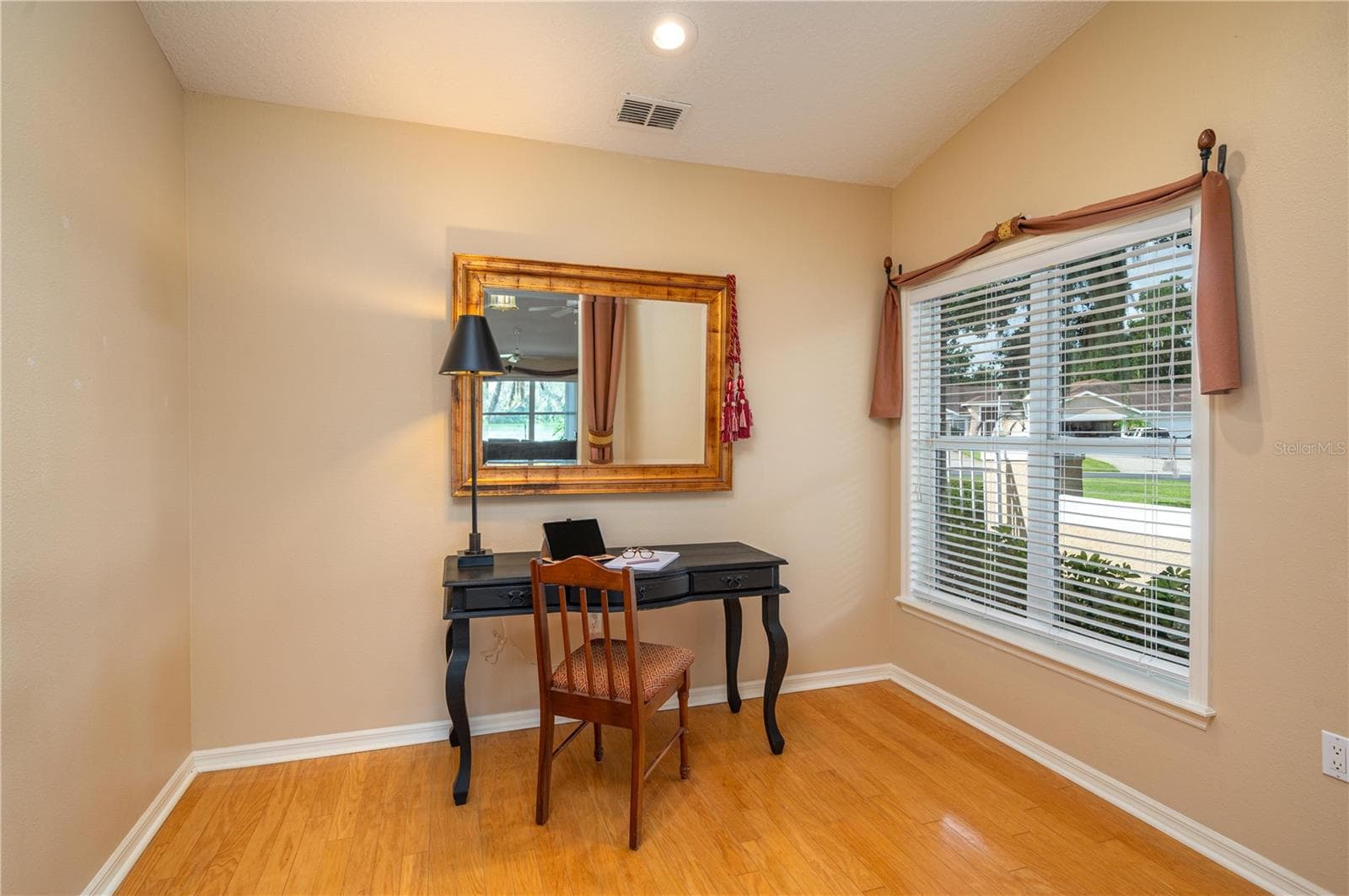Single Family Residence at 5667 WATER OAK LN, MULBERRY, photo 10 of 28