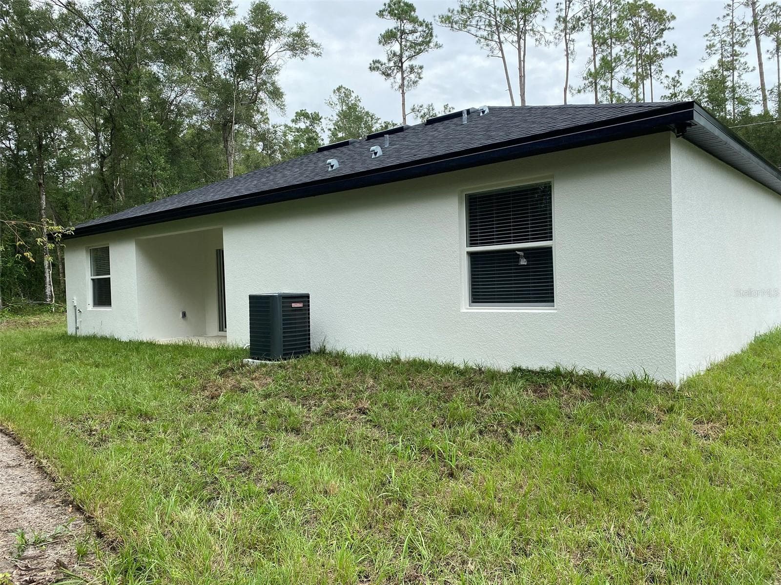 Rear - 12 LOCUST RUN DR, OCALA