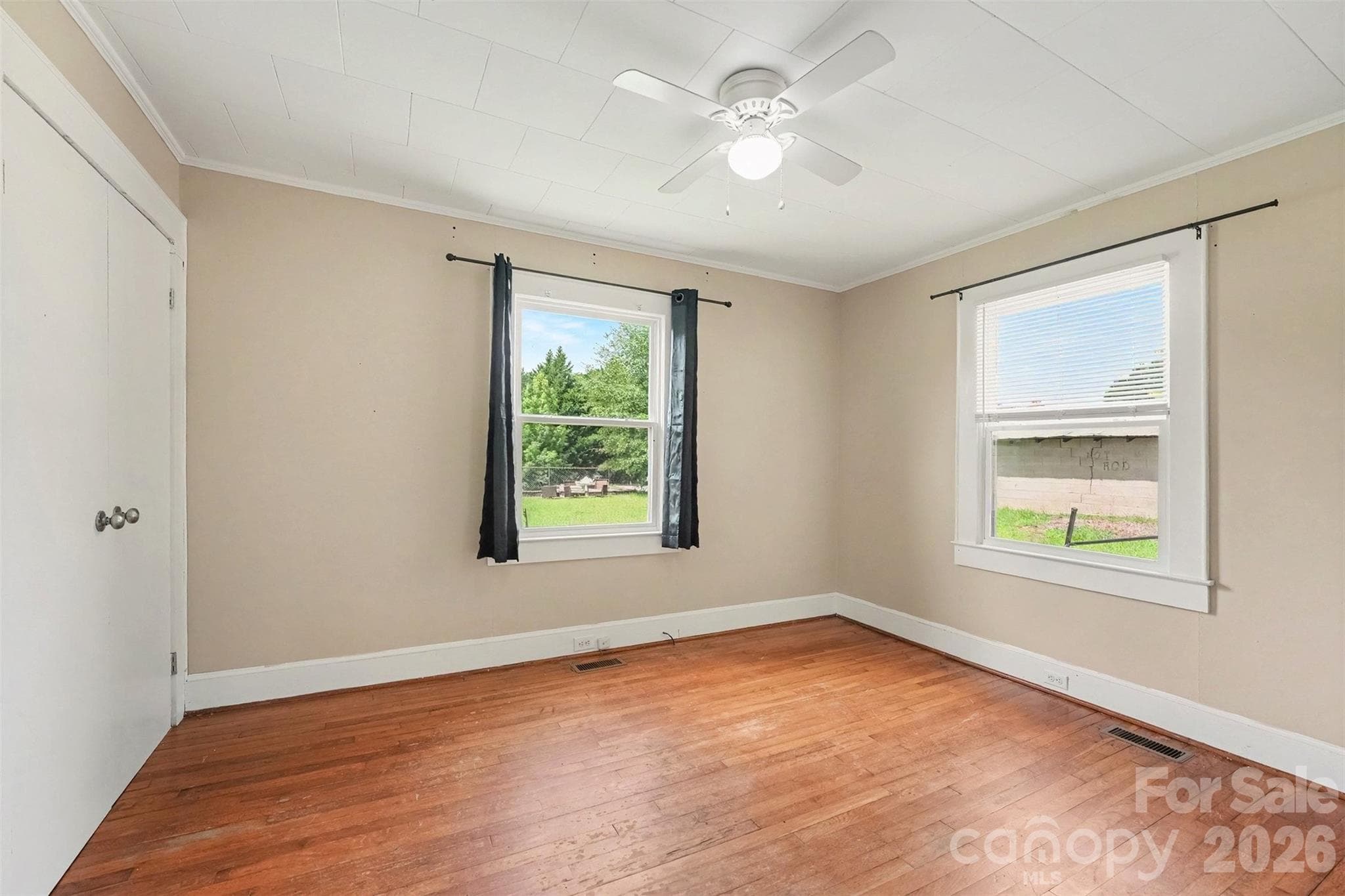 Single Family Residence at 1102 Desoto Avenue, Kannapolis, photo 10 of 16