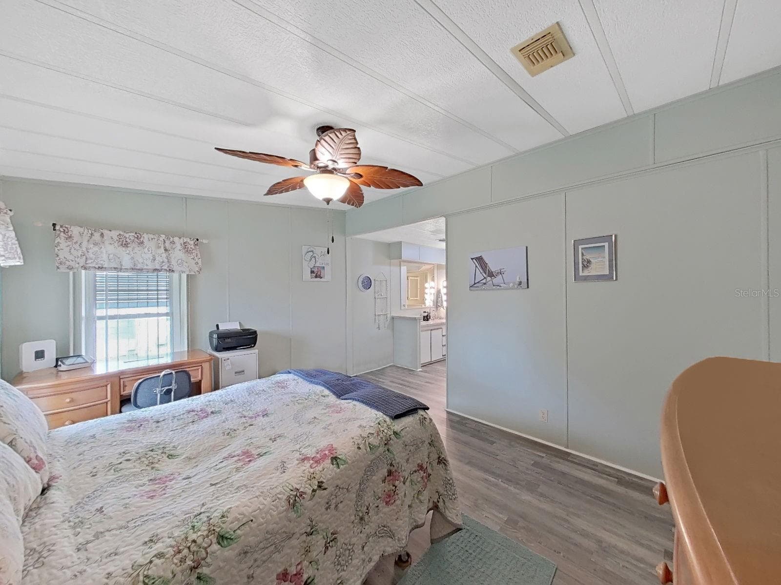 Manufactured Home at 5022 FOXWOOD BLVD, LAKELAND, photo 22 of 47