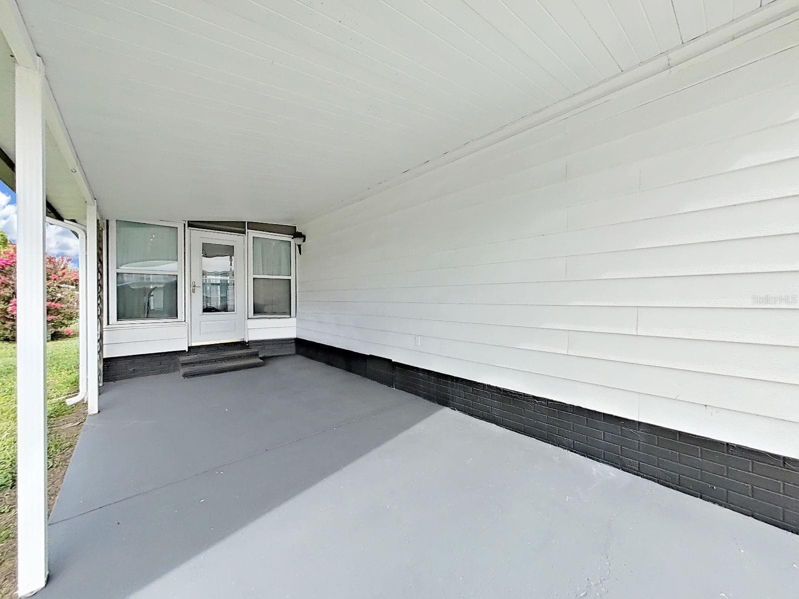 Manufactured Home at 5022 FOXWOOD BLVD, LAKELAND, photo 34 of 47