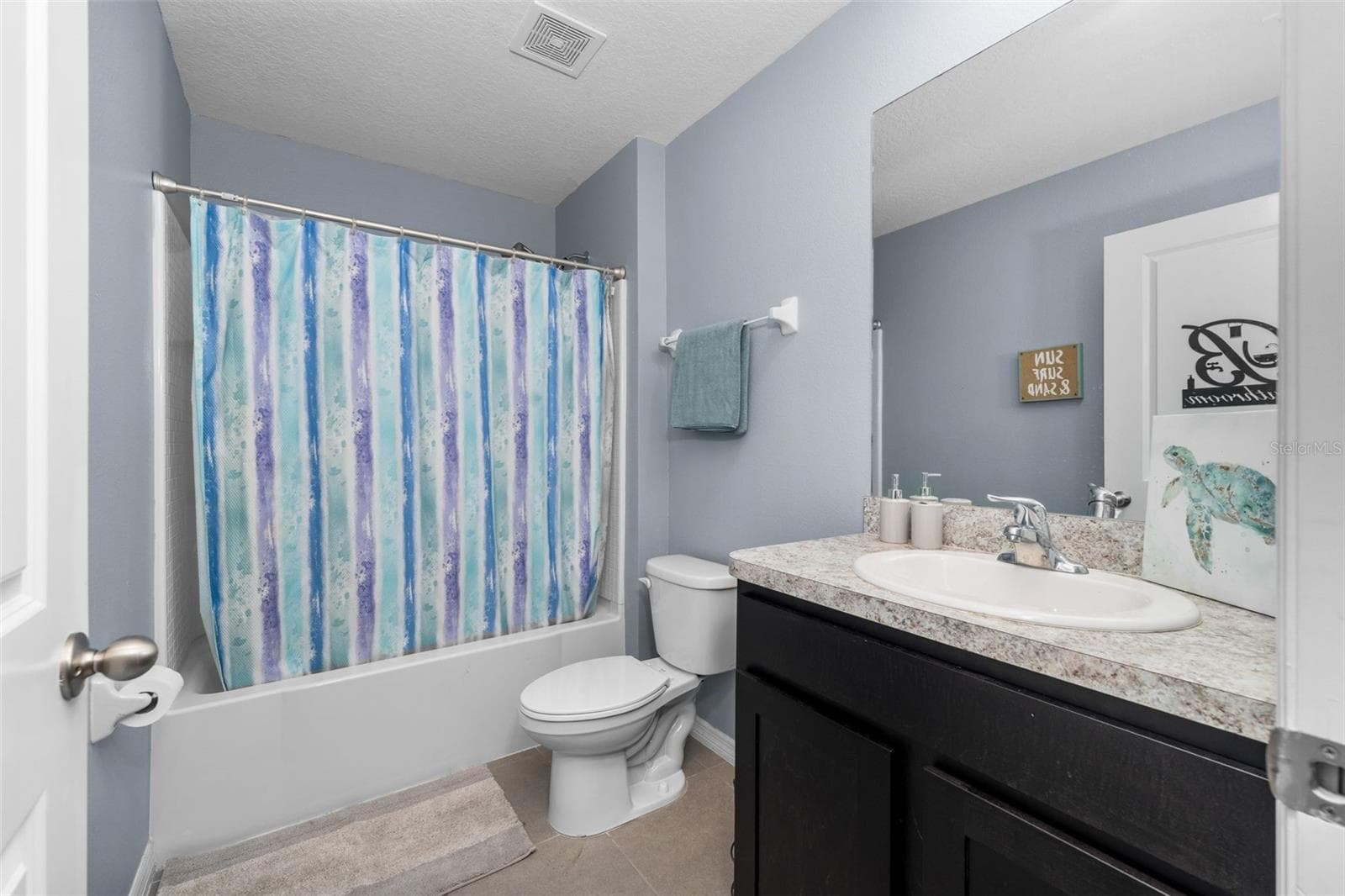 Single Family Residence at 25119 NW 8TH RD, NEWBERRY, photo 7 of 37