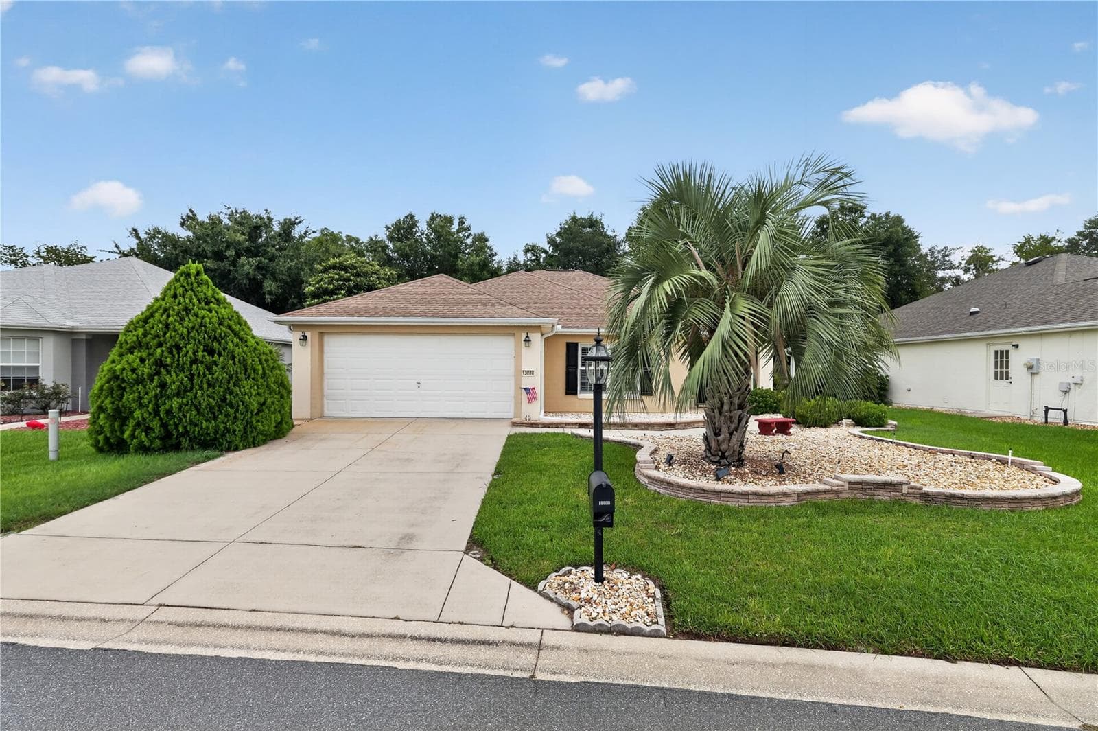 Single Family Residence at 13088 SE 86TH CIR, SUMMERFIELD, photo 2 of 27