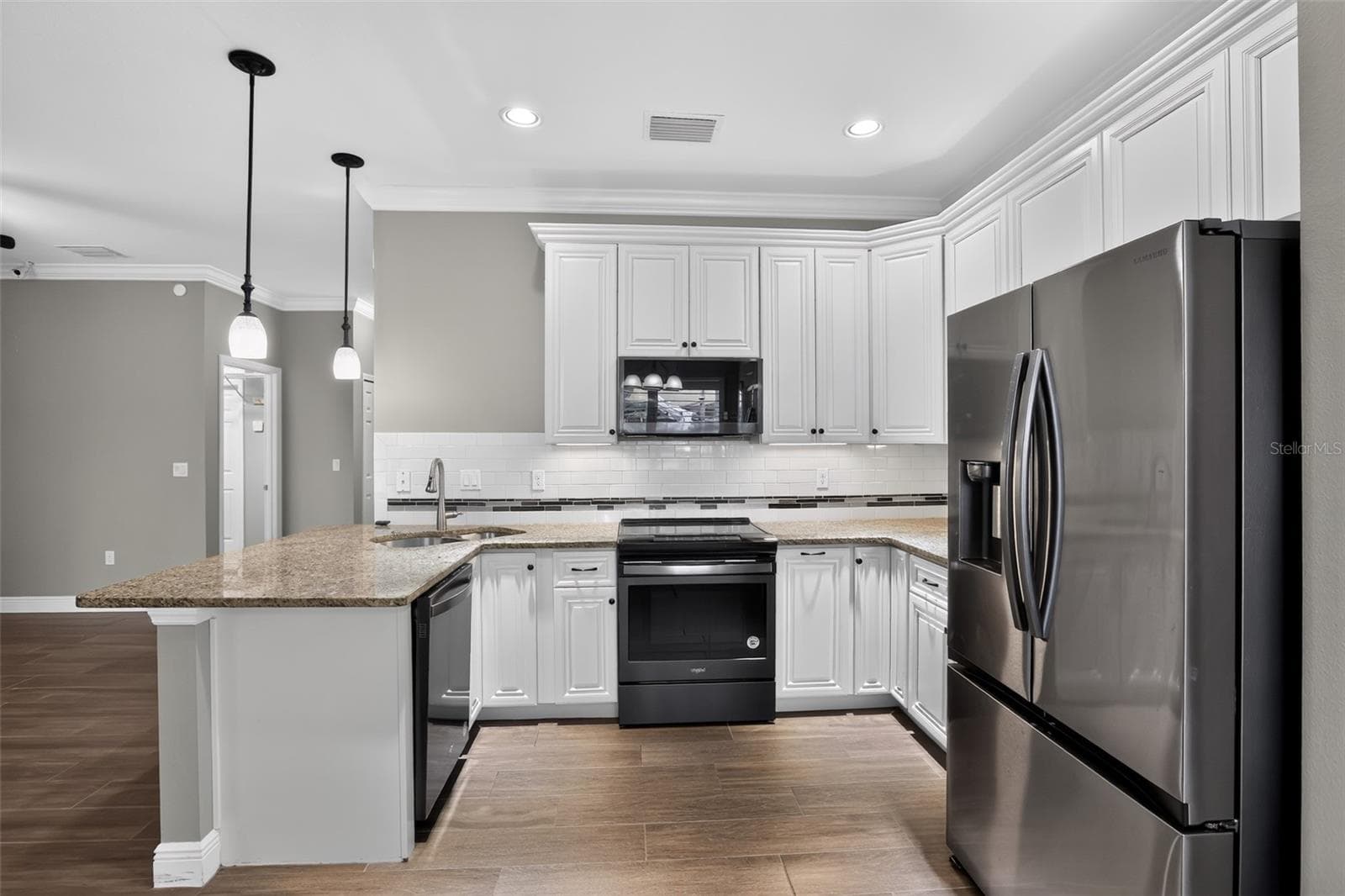 Single Family Residence at 27728 LISA DR, TAVARES, photo 11 of 31
