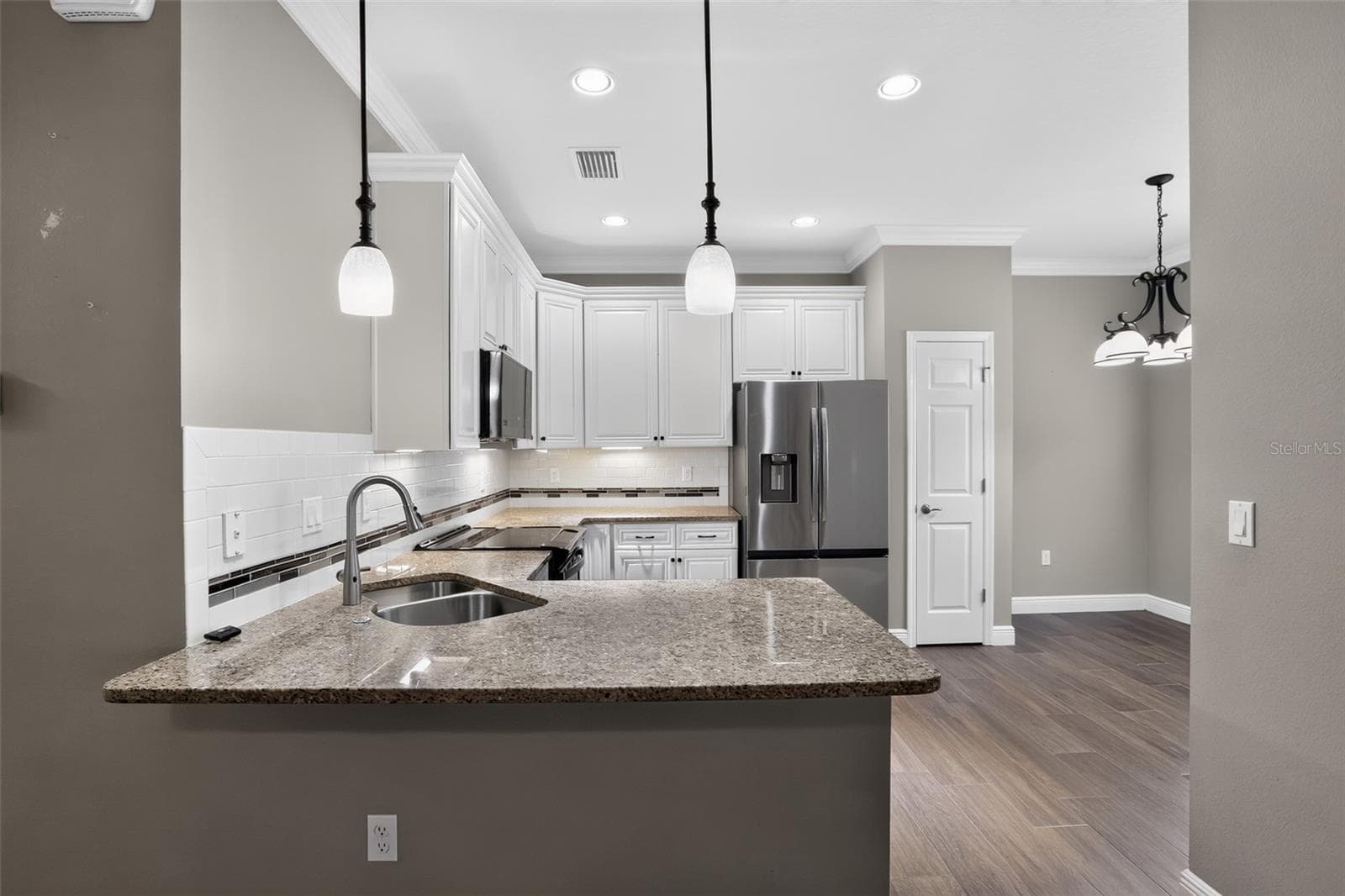 Single Family Residence at 27728 LISA DR, TAVARES, photo 13 of 31