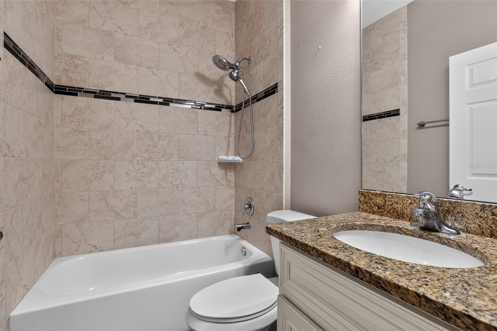 Single Family Residence at 27728 LISA DR, TAVARES, photo 18 of 31
