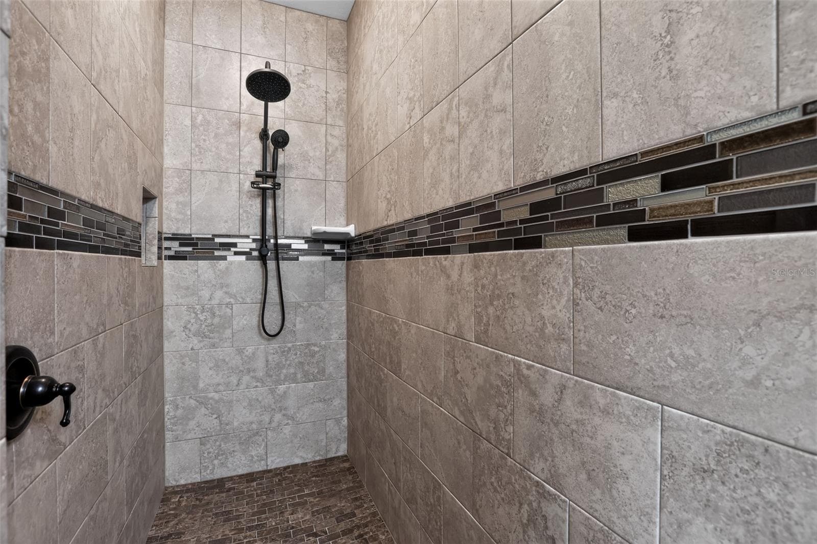 Single Family Residence at 27728 LISA DR, TAVARES, photo 19 of 31