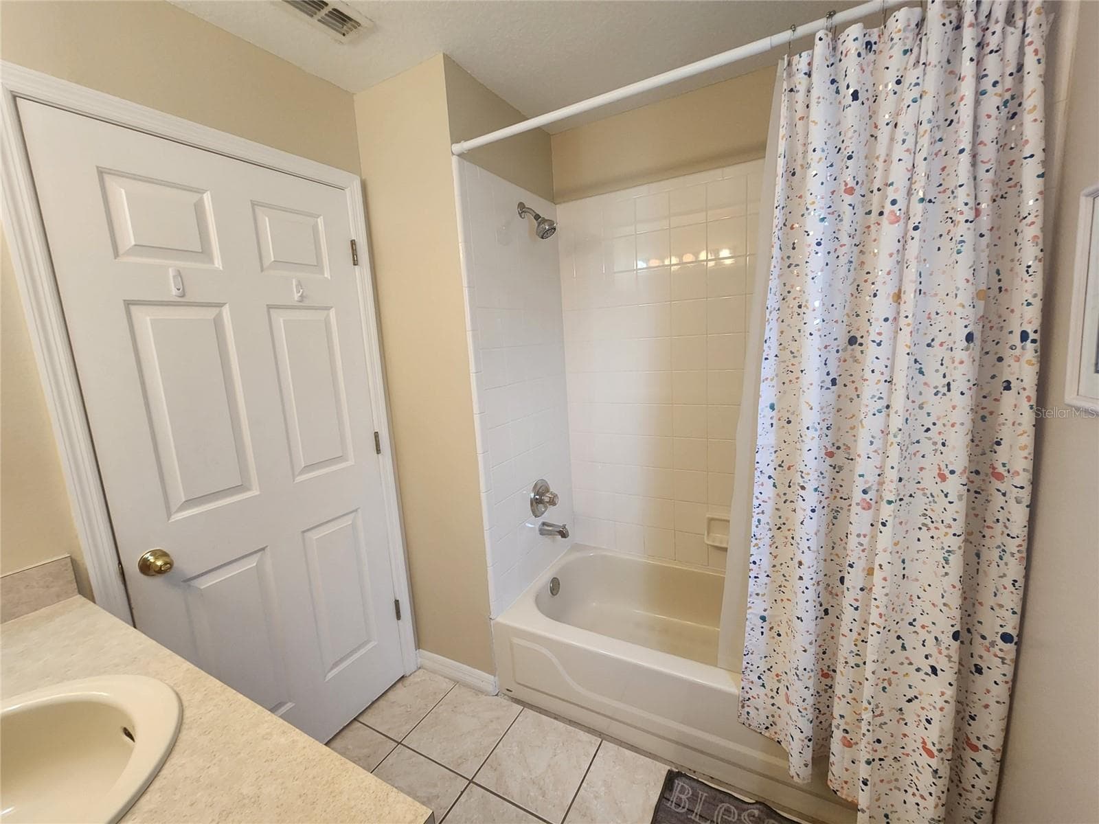 Single Family Residence at 2914 BLOOMING ALAMANDA LOOP, KISSIMMEE, photo 18 of 21