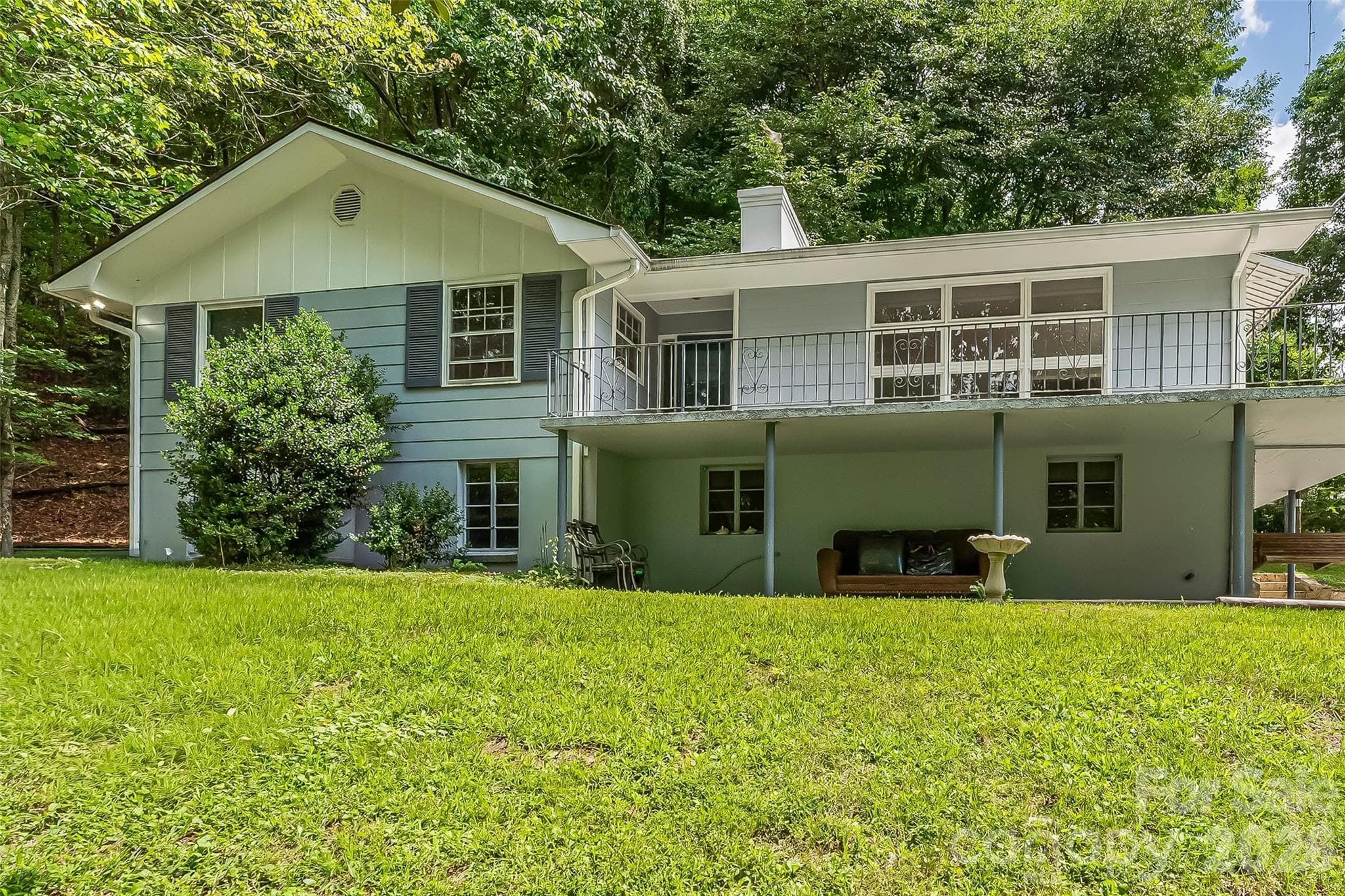 Single Family Residence at 98 Limberlost Drive, Hendersonville, photo 15 of 17