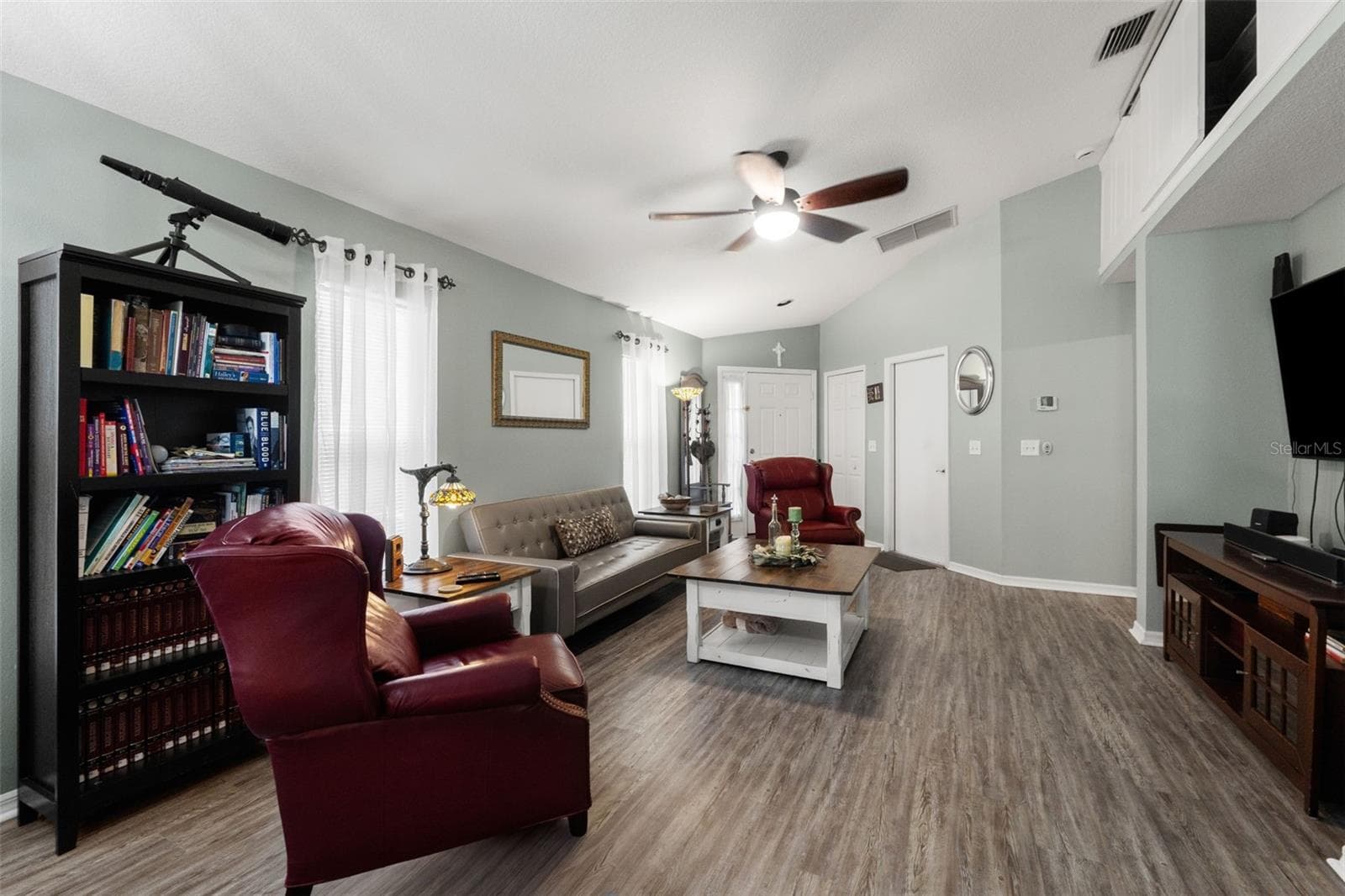 Single Family Residence at 8620 PERSEA CT, NEW PORT RICHEY, photo 7 of 36