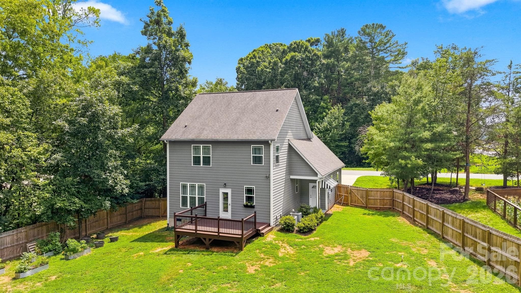 Single Family Residence at 5810 Dwayne Starnes Drive, Hickory, photo 38 of 42