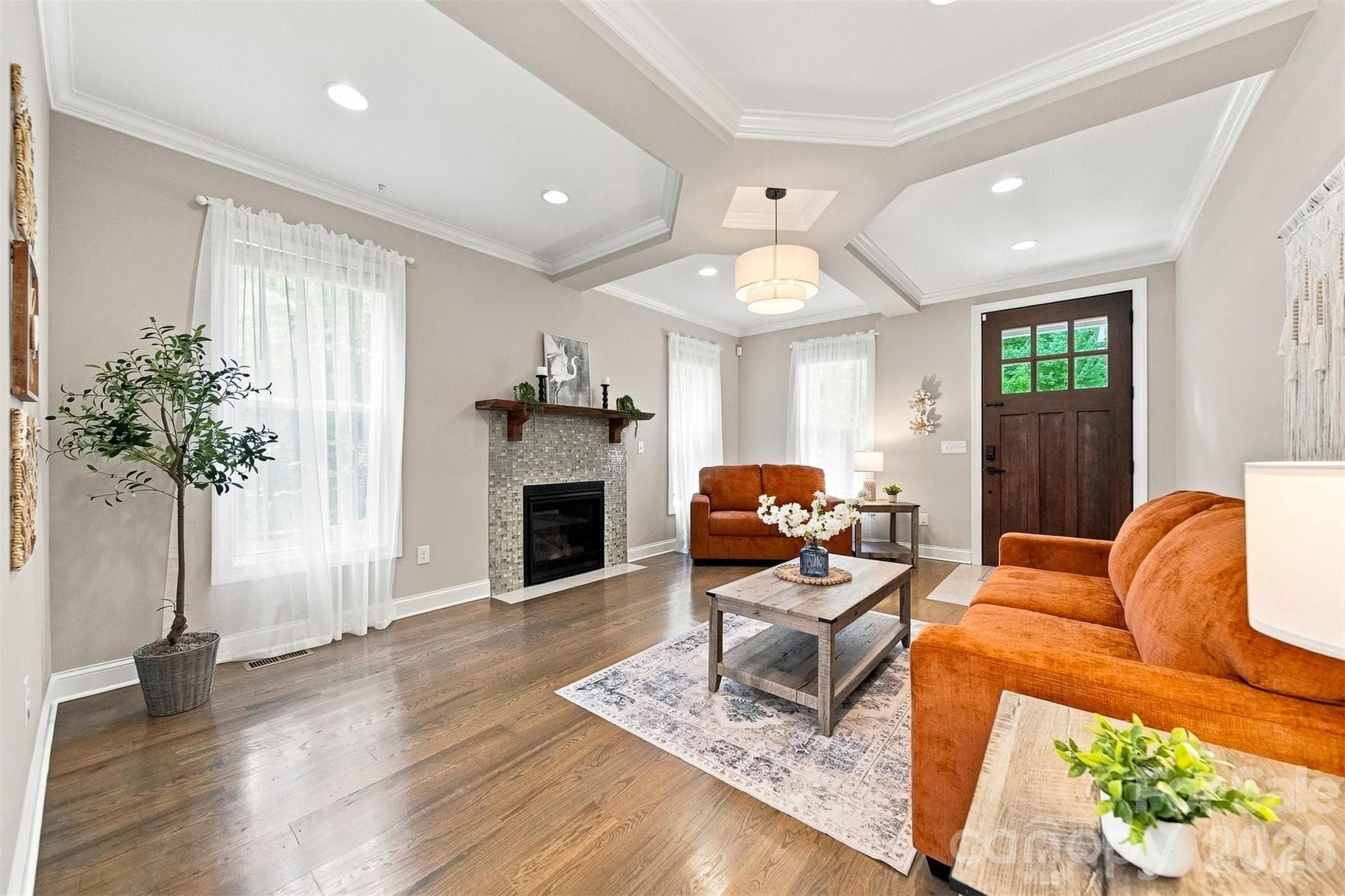 Single Family Residence at 5810 Dwayne Starnes Drive, Hickory, photo 5 of 42