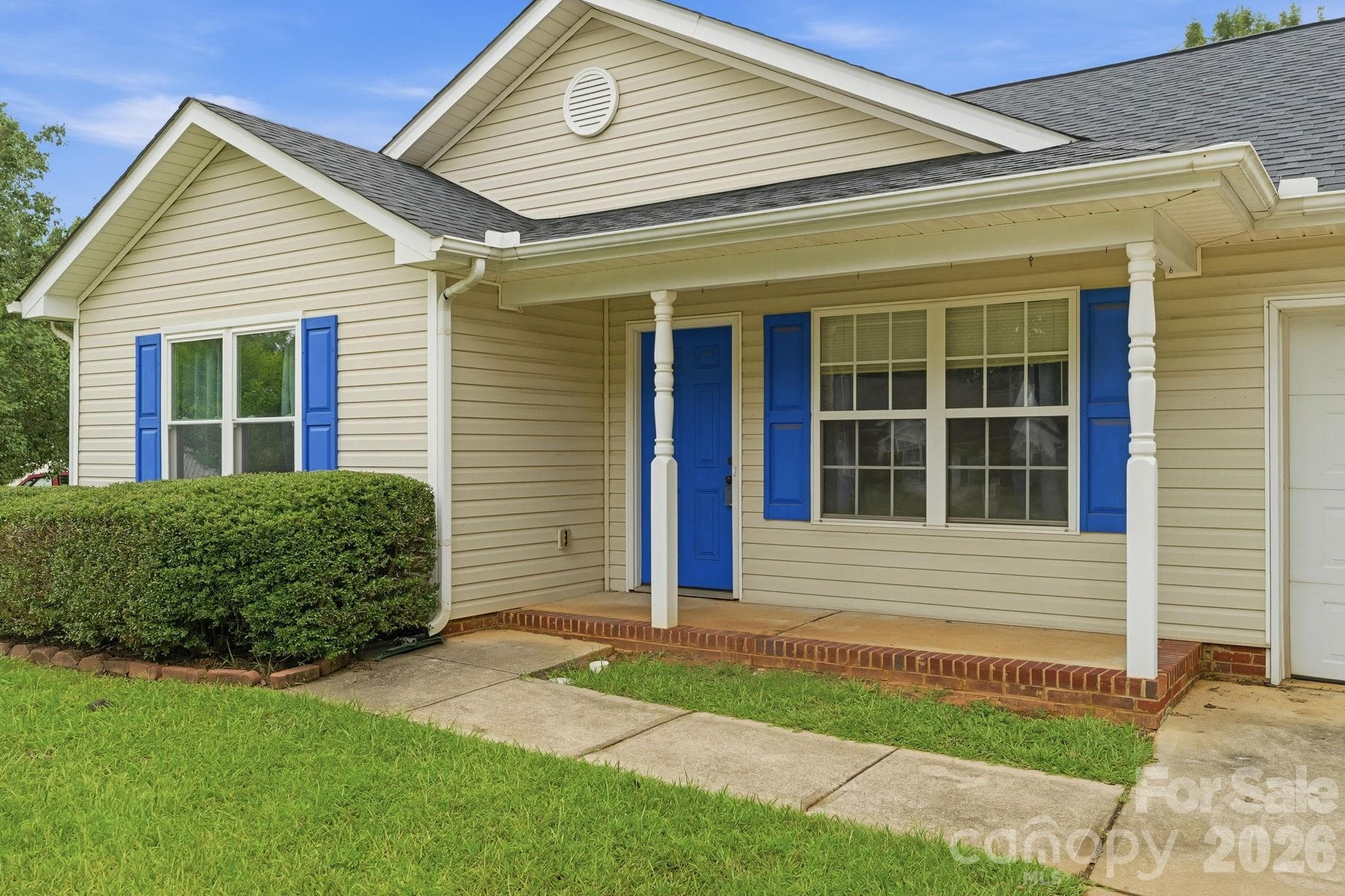 Single Family Residence at 2772 Ramble Wood Court, Rock Hill, photo 4 of 30