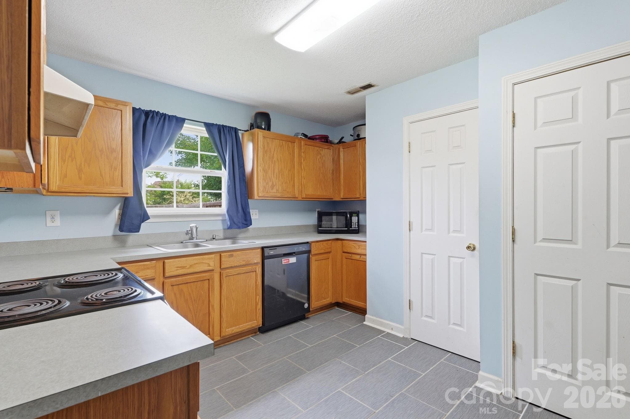 Single Family Residence at 2772 Ramble Wood Court, Rock Hill, photo 15 of 30