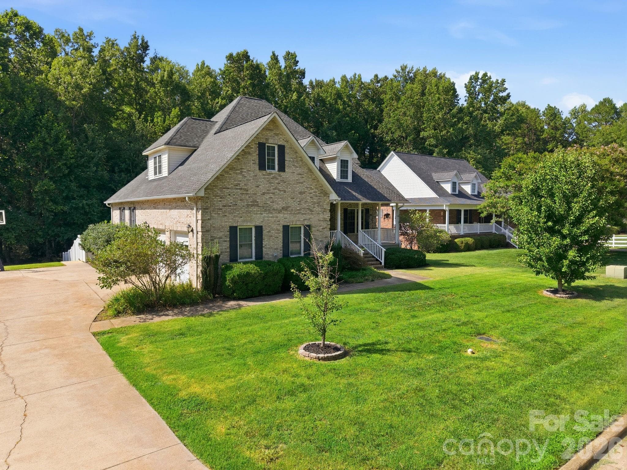 Single Family Residence at 421 De Lara Circle, Salisbury, photo 4 of 47