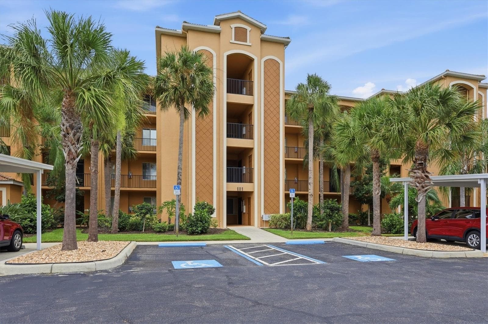 Condominium at 8309 GRAND ESTUARY TRL #306, BRADENTON, photo 3 of 57