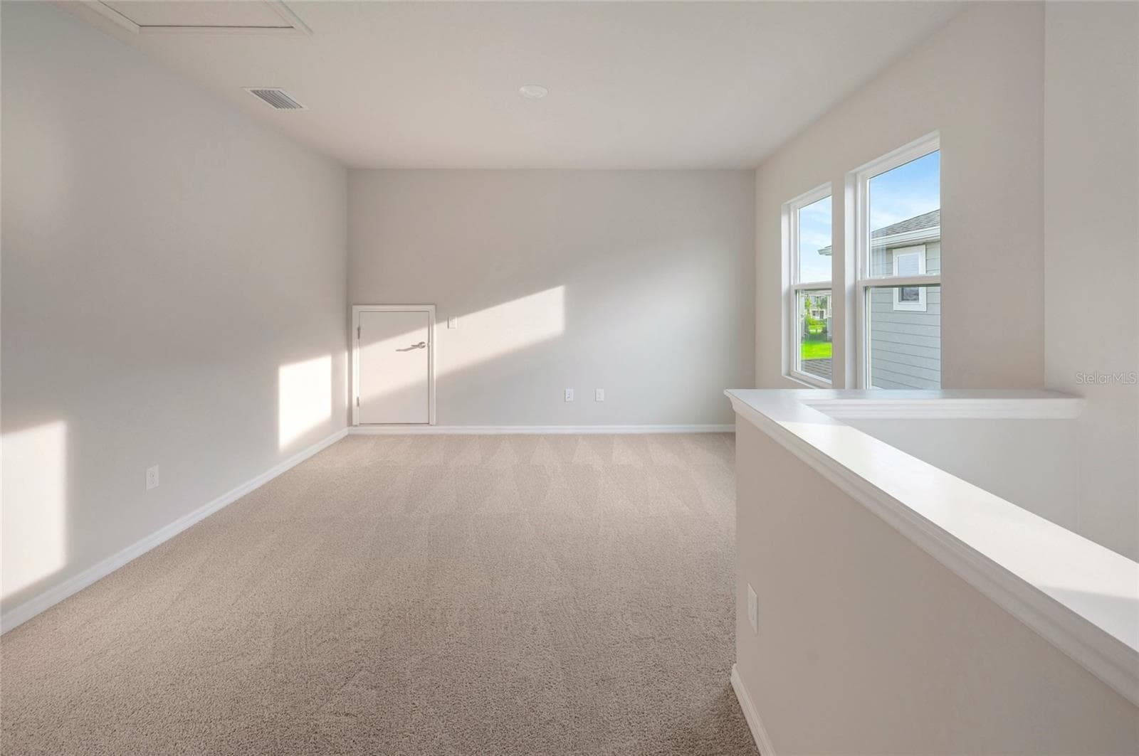 Retreat - 31051 PENDLETON LANDING CIR, WESLEY CHAPEL