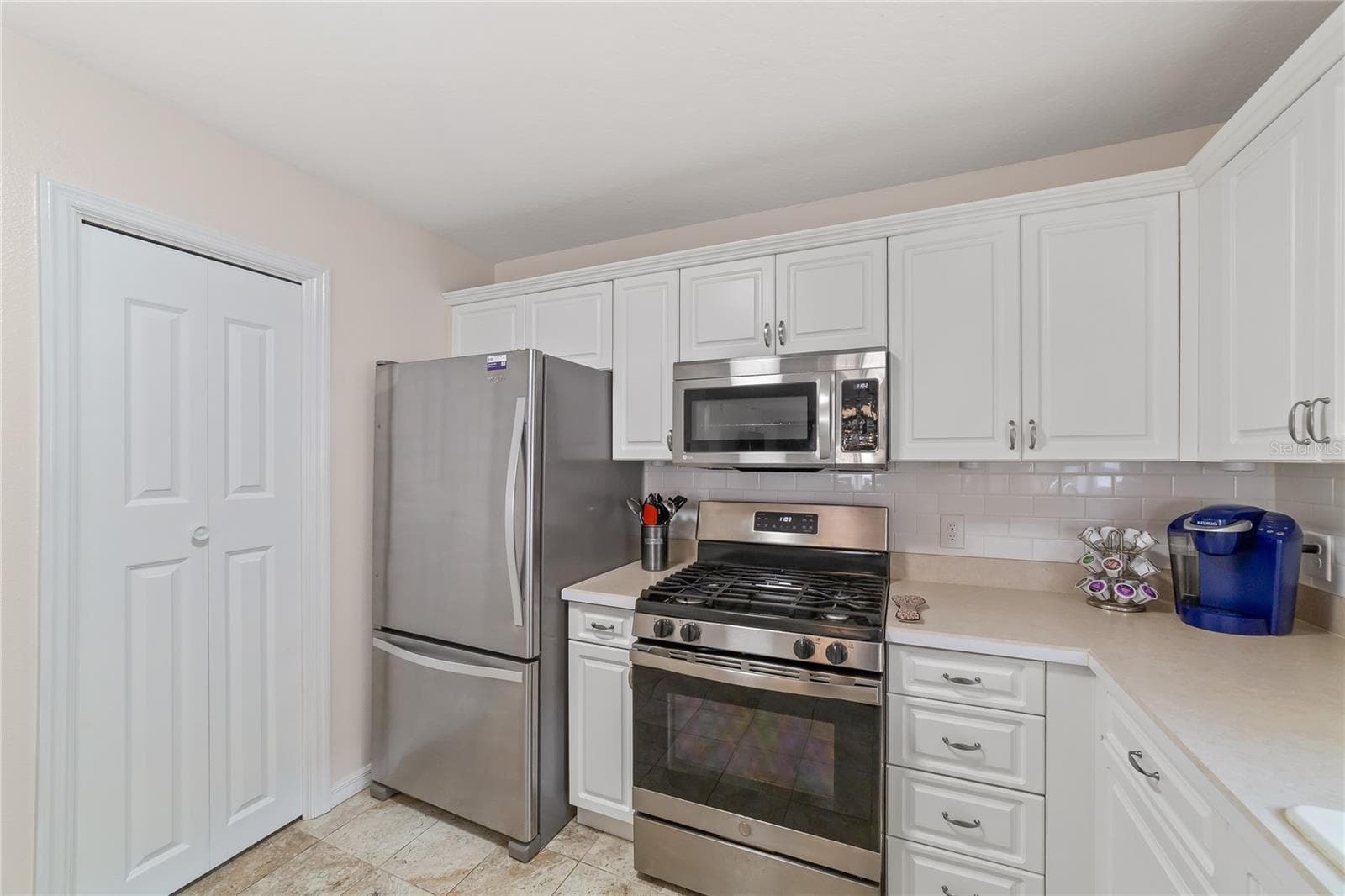 Villa at 7618 SE 171ST SUN VALLEY PL, THE VILLAGES, photo 9 of 46