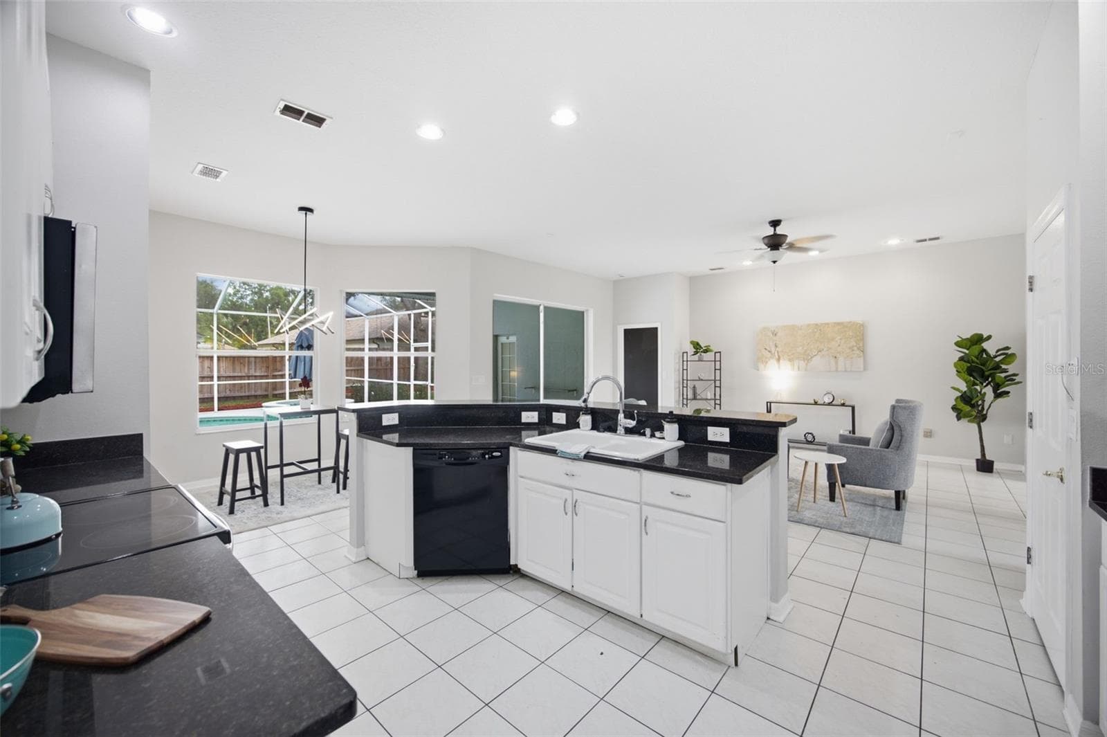 Single Family Residence at 4634 RIVER OVERLOOK DR, VALRICO, photo 18 of 65