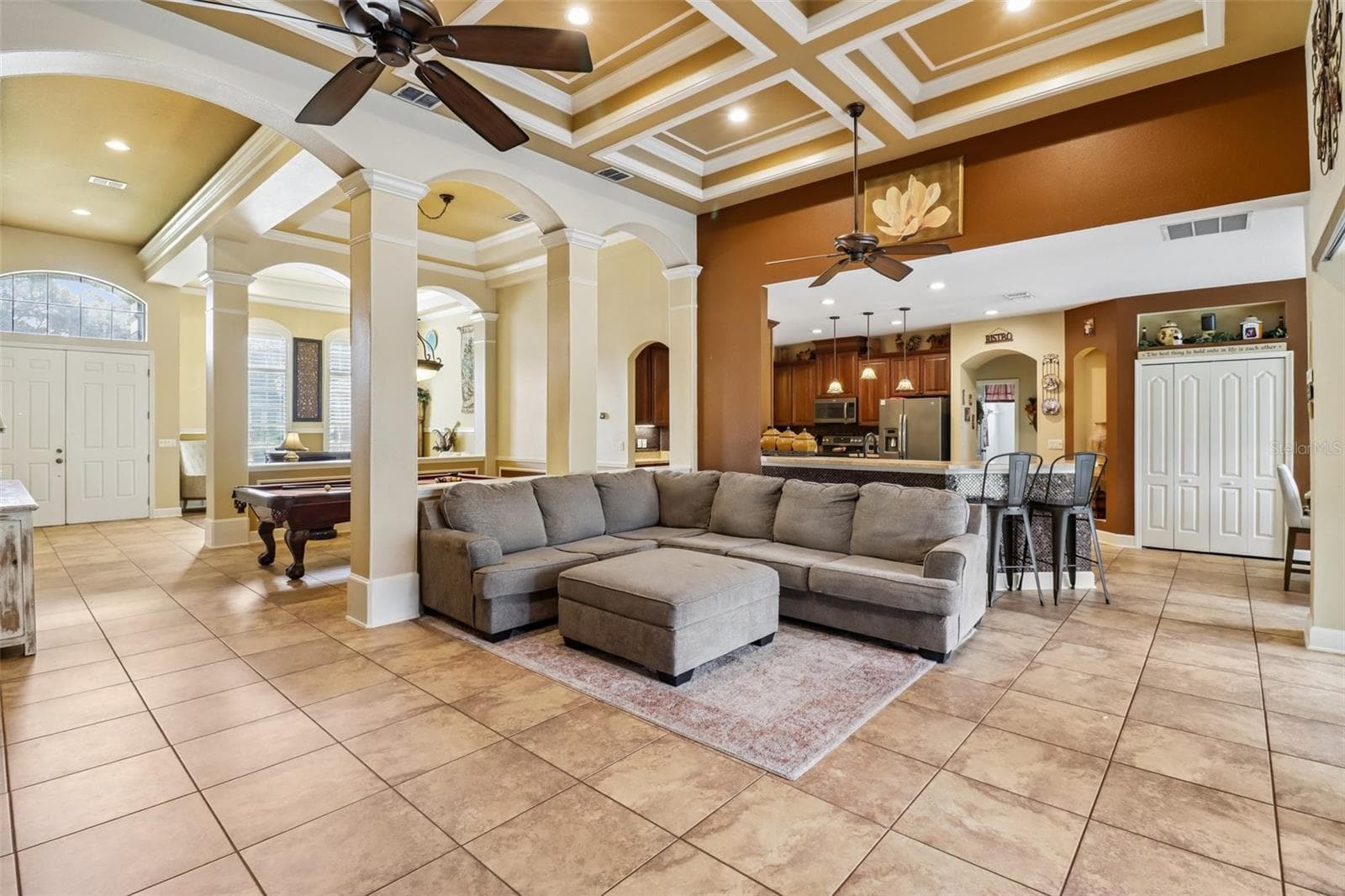 Elevated open concept living. - 2947 CEDAR CREST DR, APOPKA