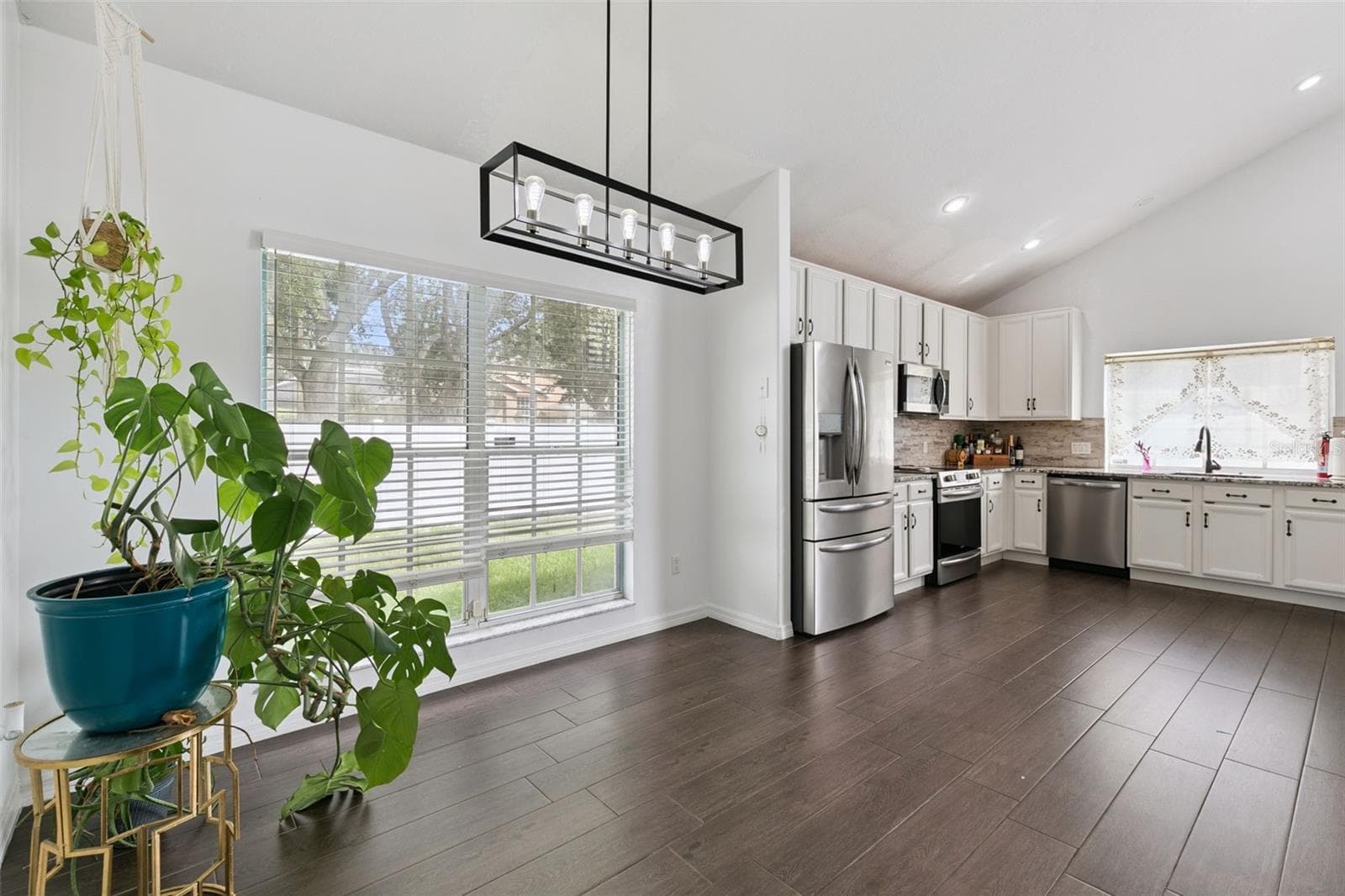 Single Family Residence at 7800 SAINT GILES PL, ORLANDO, photo 23 of 57