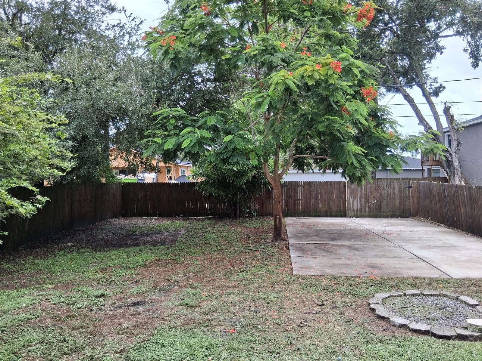 Single Family Residence at 2736 S 3RD AVE S, ST PETERSBURG, photo 3 of 12