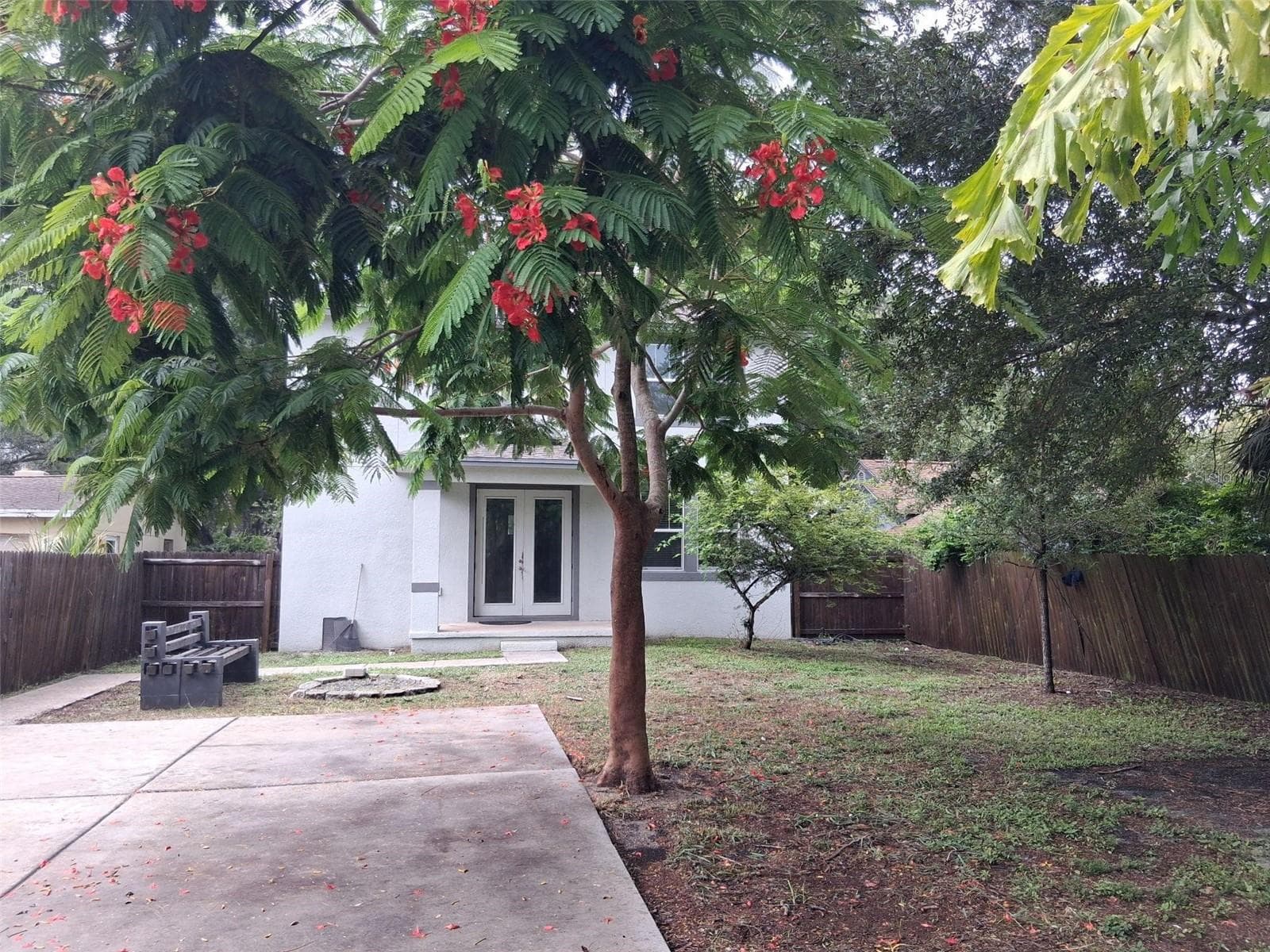 Single Family Residence at 2736 S 3RD AVE S, ST PETERSBURG, photo 6 of 12